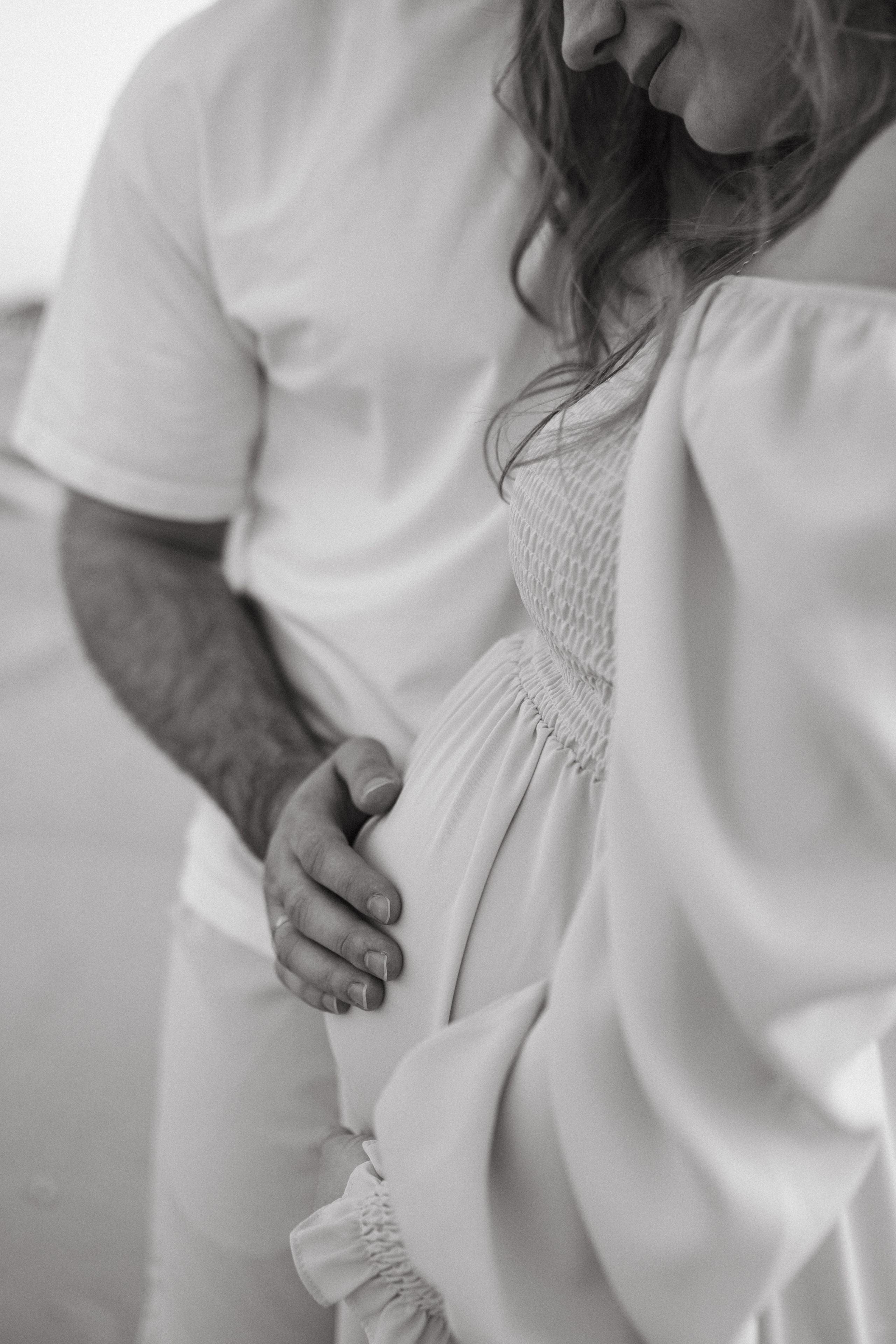 Dasha and Jenya. Maternity. Family photographer in Saudi Arabia