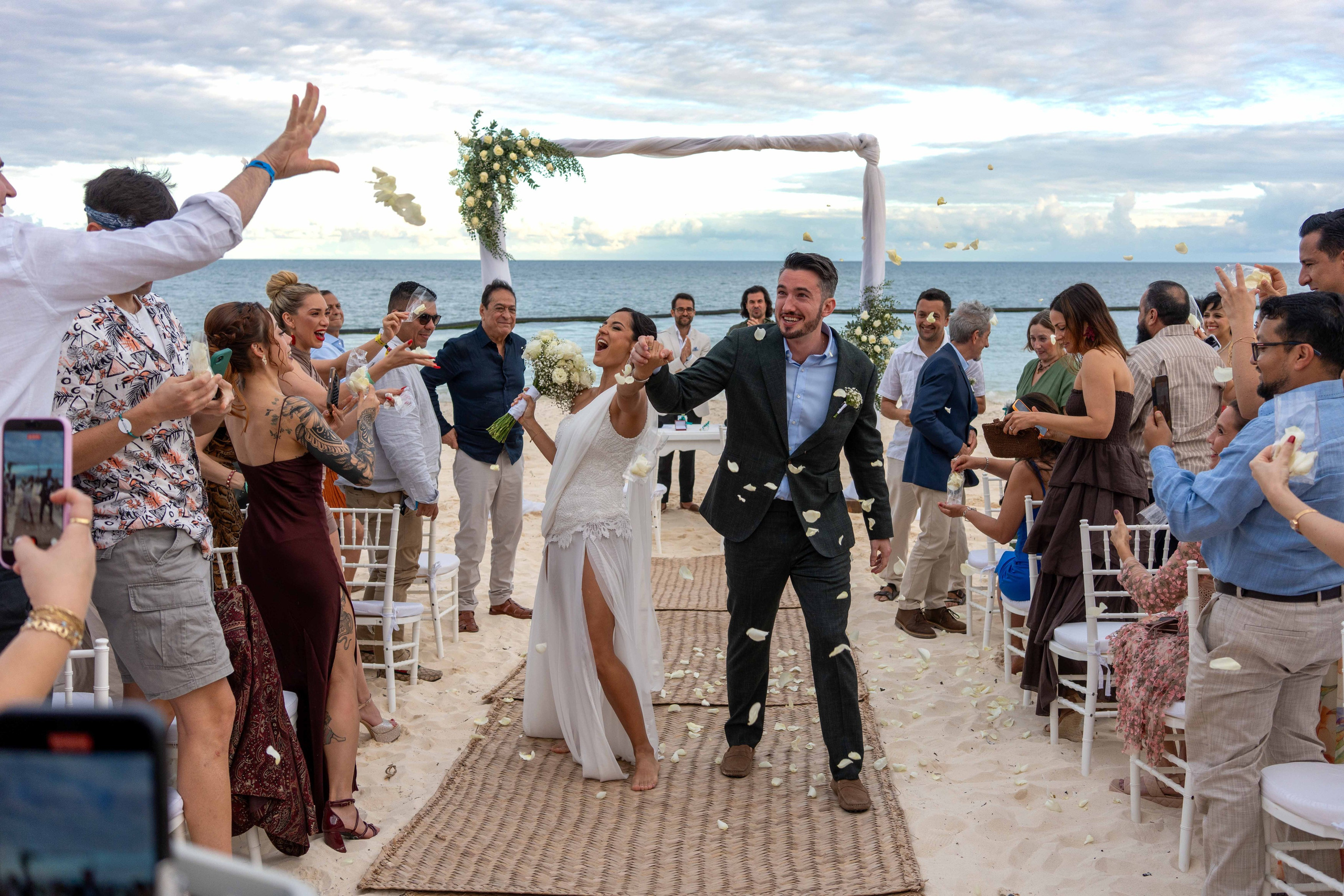 Wedding Photo Cancun. Alfredo Vazquez Wedding Films & Photography | Mexico & Destination Weddings