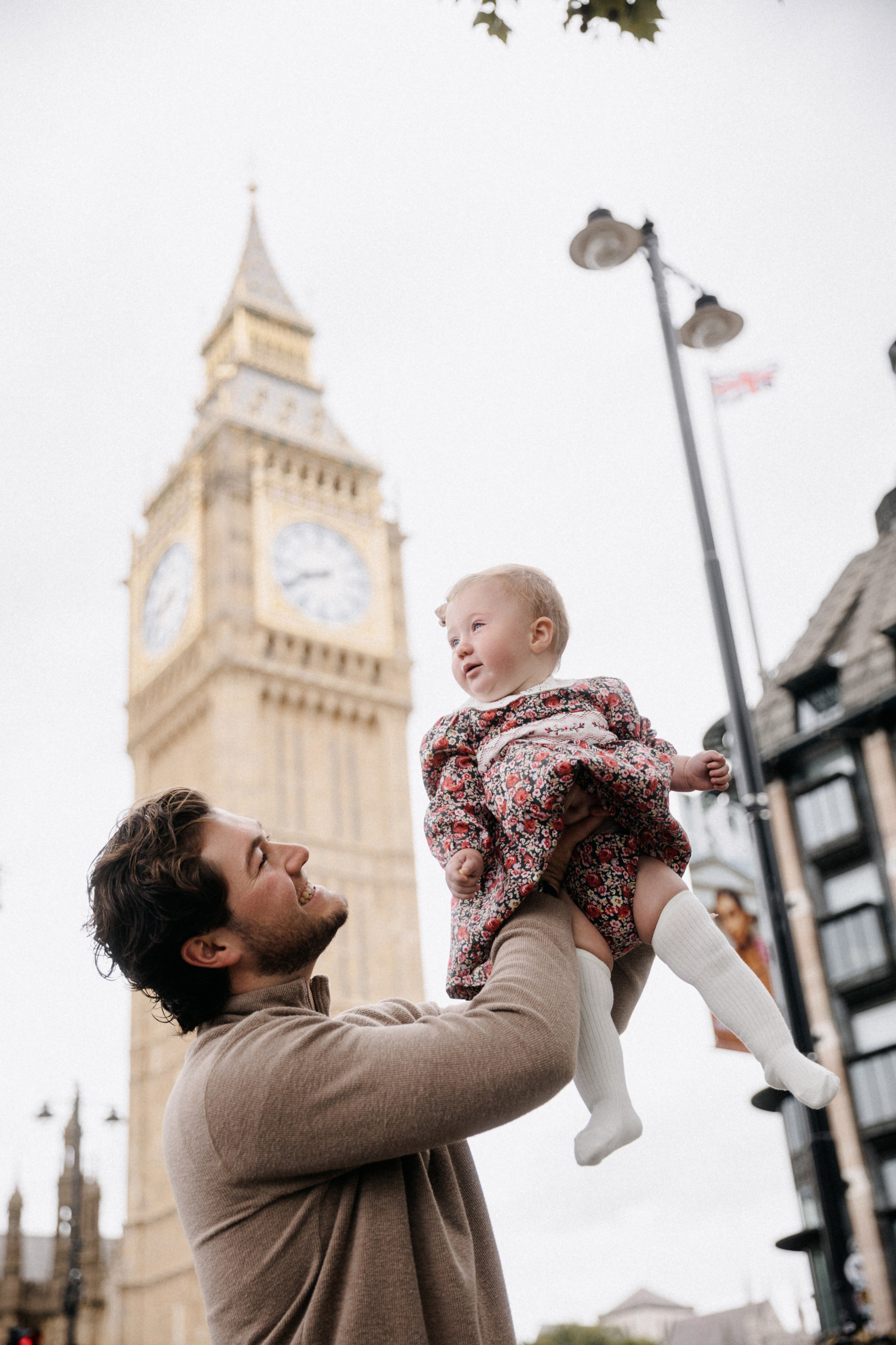 Family Photoshoot at Westminster. LondonPhotoStory — Vacation Photographer in London