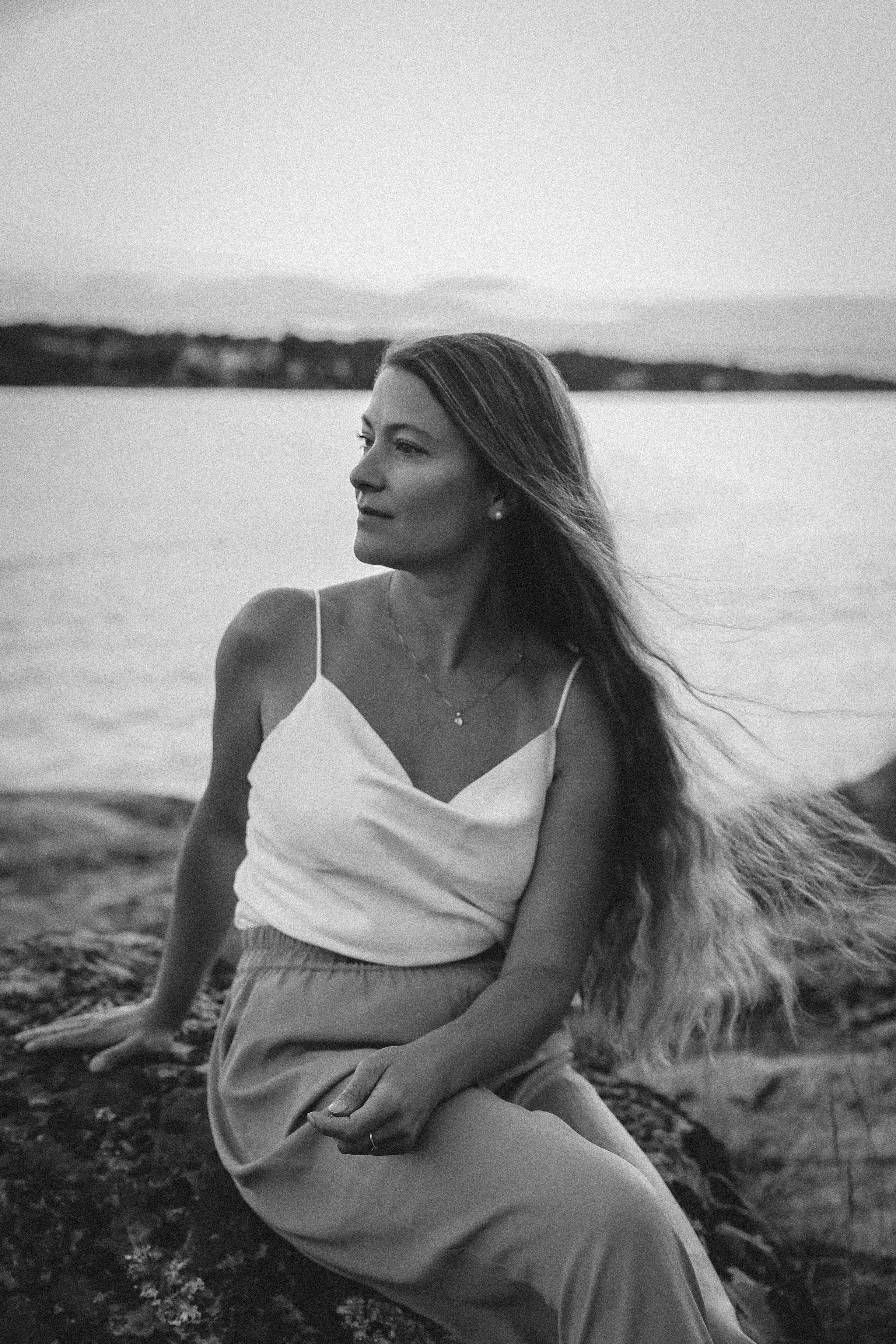 VALERIA & MARIA. MAIN