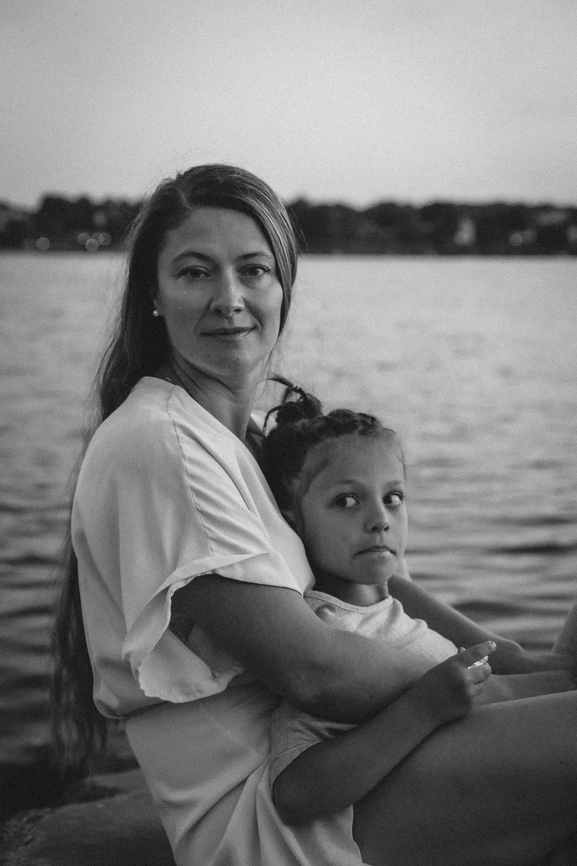 VALERIA & MARIA. MAIN