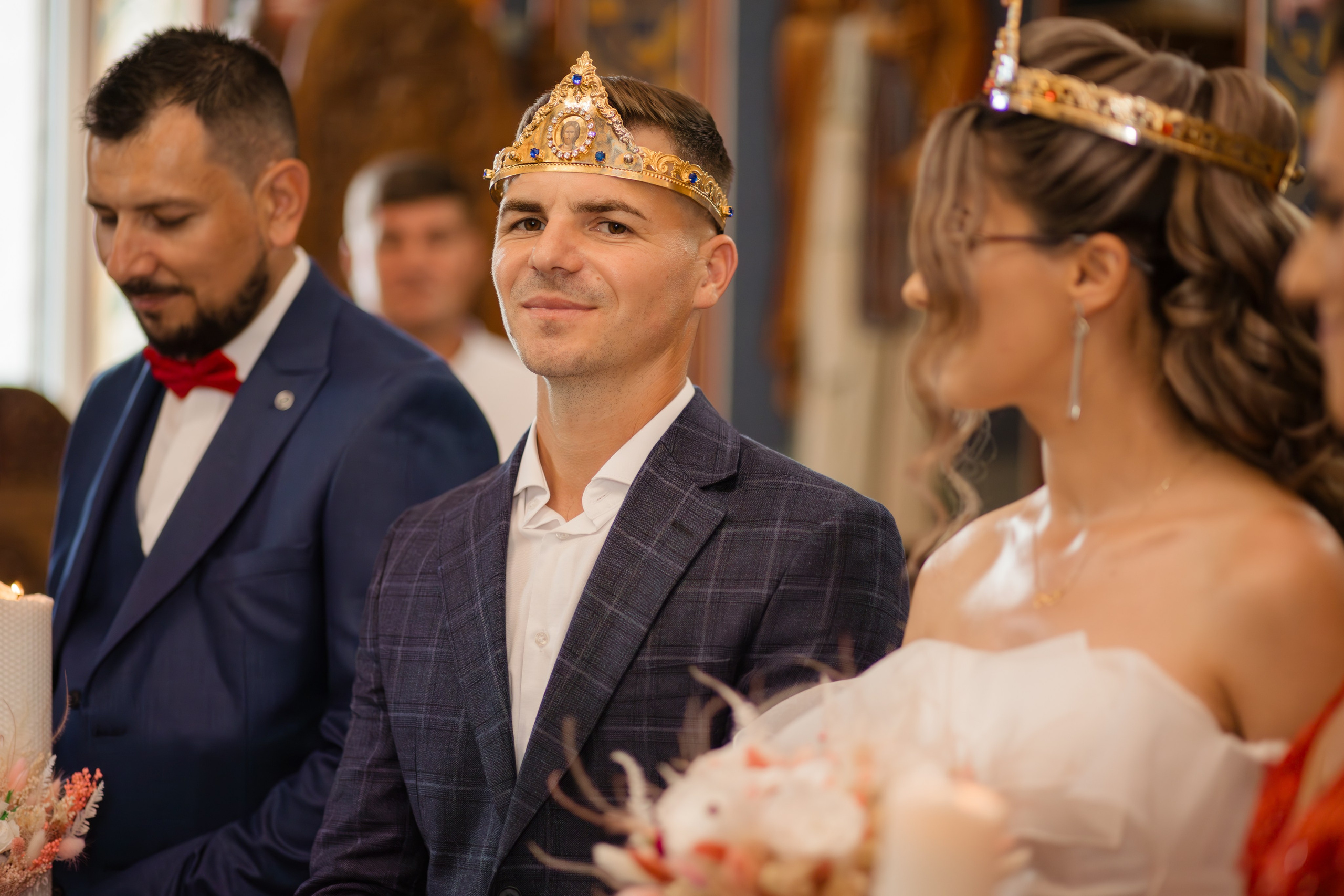 Oana & Vasile. Fotograf si videograf — evenimente si studio