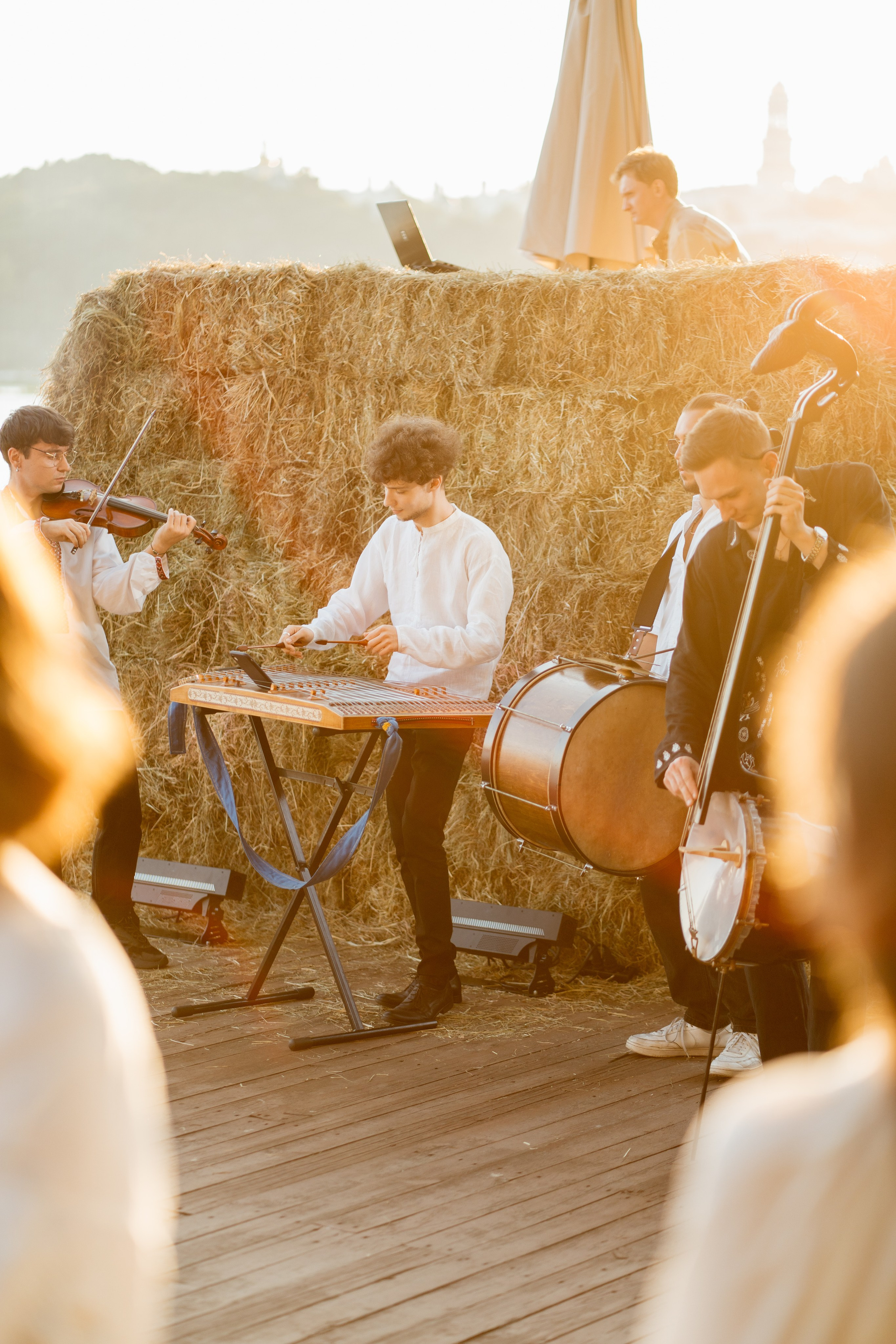 Milk Bar Party. Kostiantyn Holinchenko. Reportage and portrait photographer