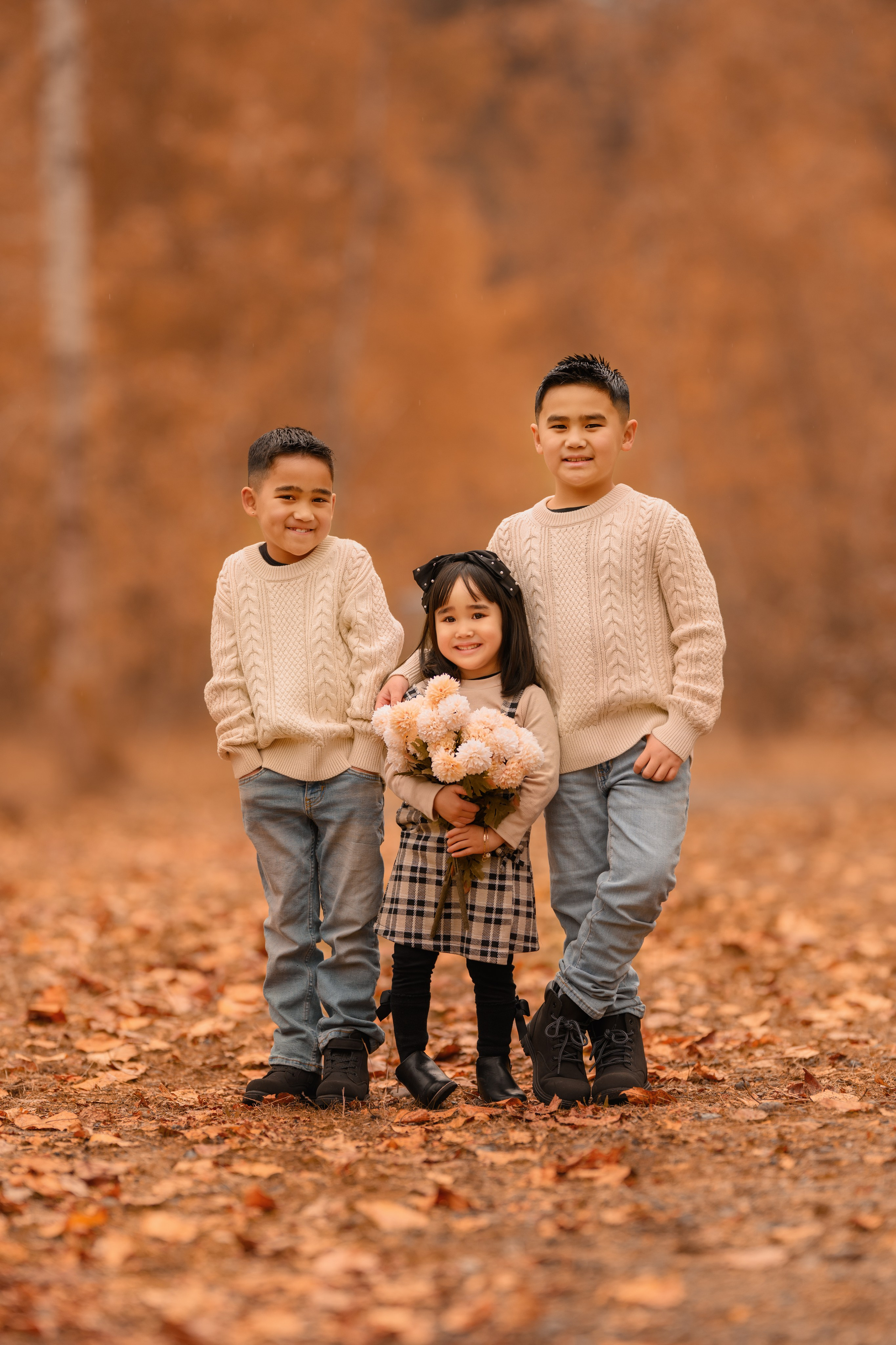 Shayna and her family. Wedding & family photography in Seattle area. Helen Michelle photographer