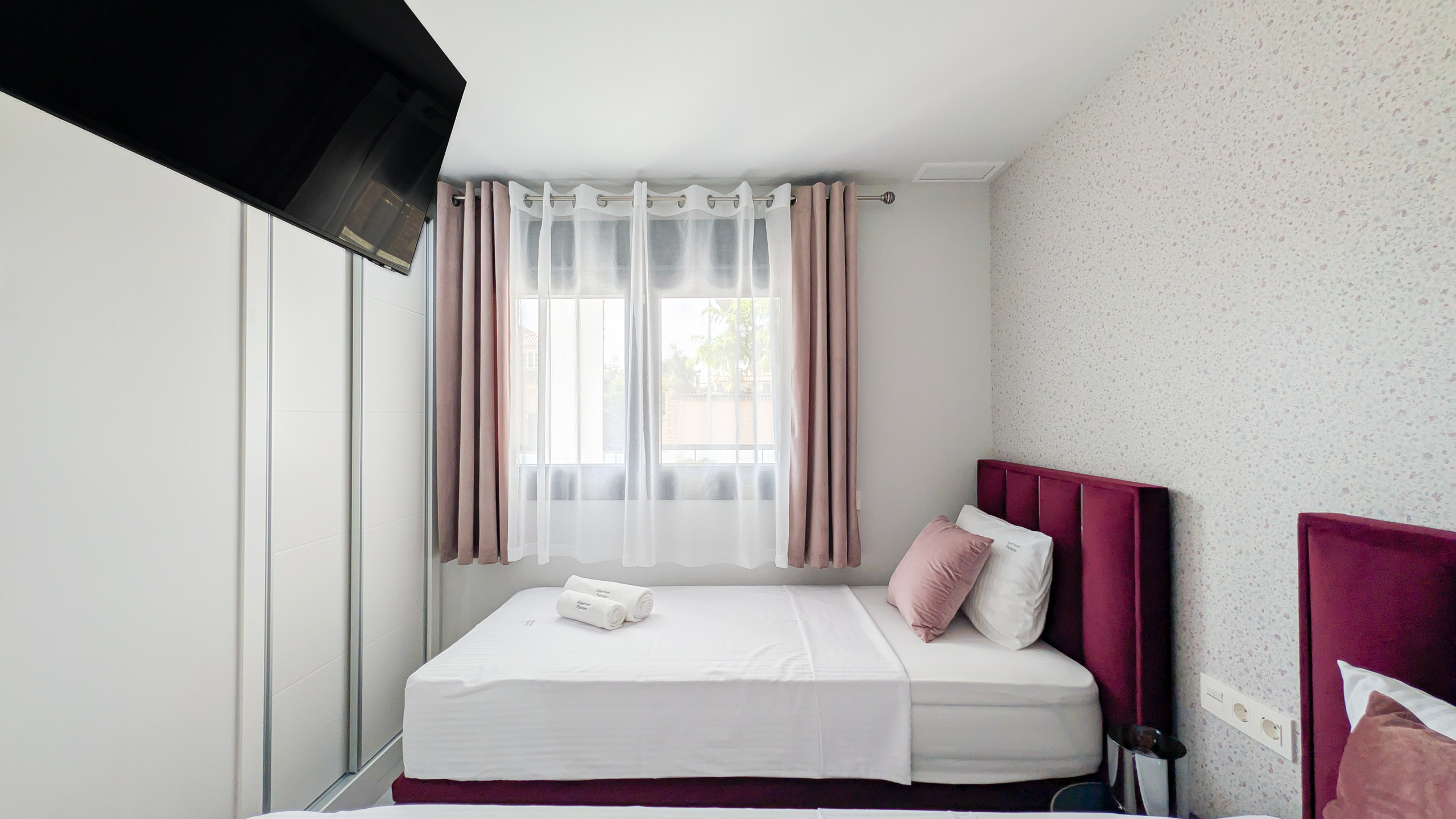 PLATINUM. Baby Beast