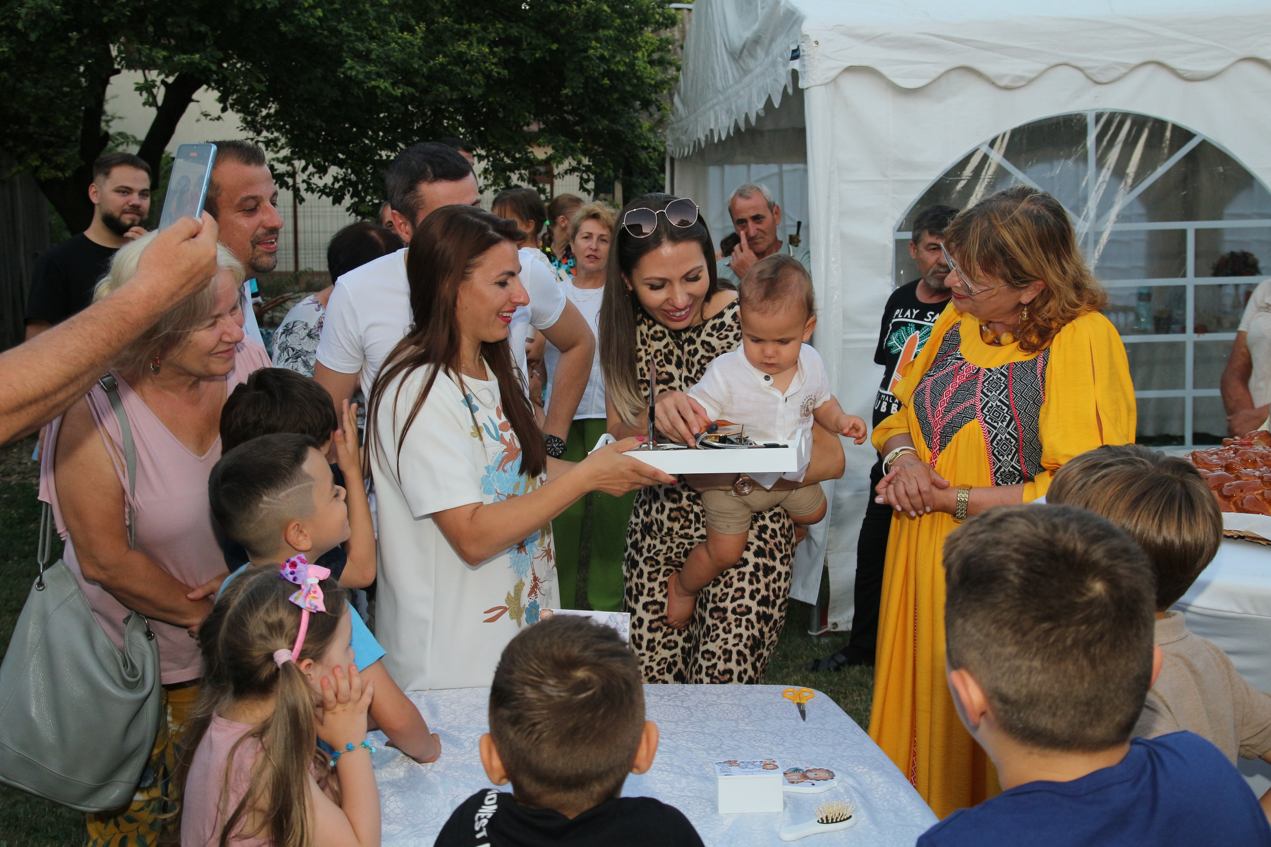 BYZO MEDIA. PETRU BYZO - family and children photographer in ROMANIA