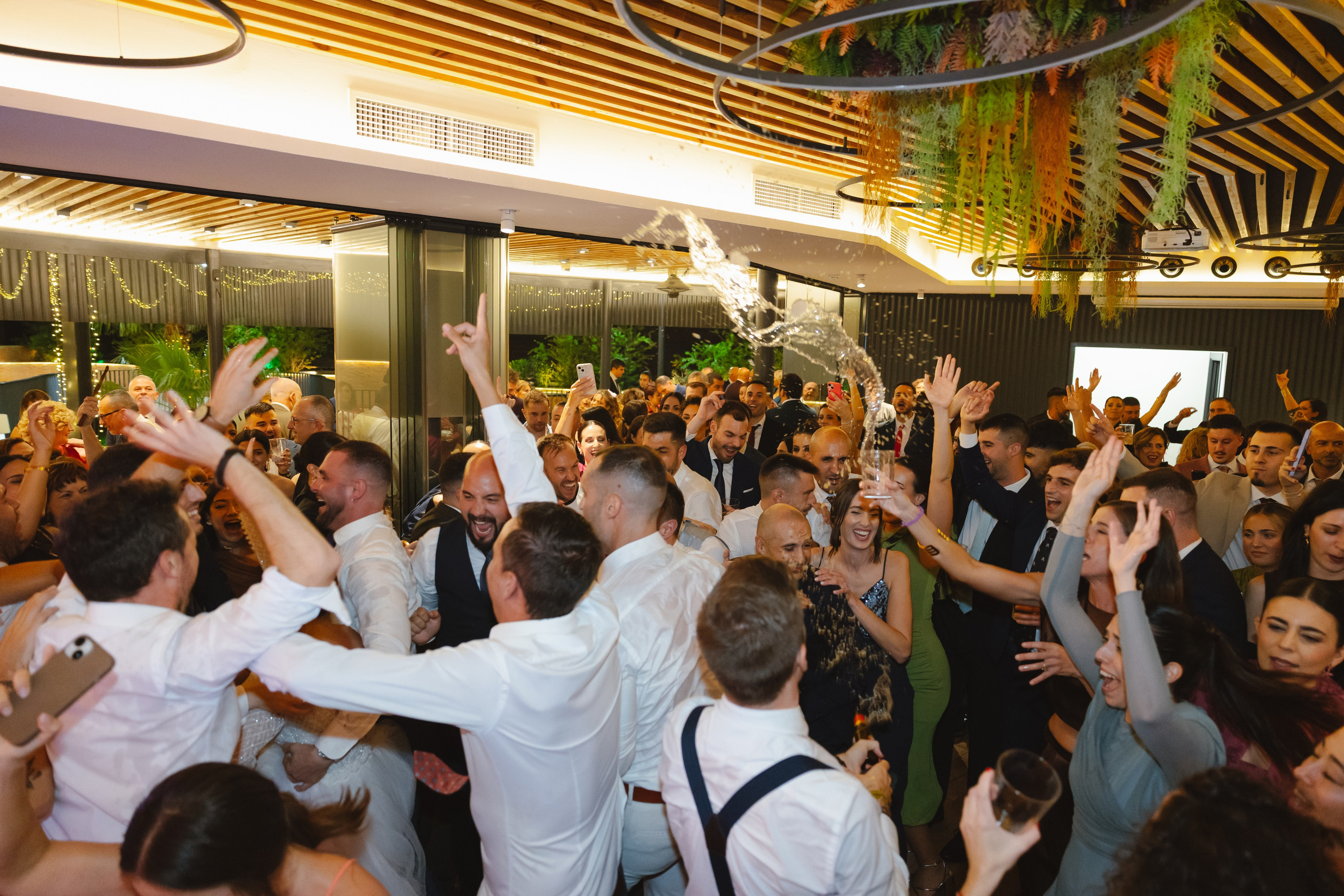 EVA & GUILLE. Fotógrafo y Videografo de bodas y eventos