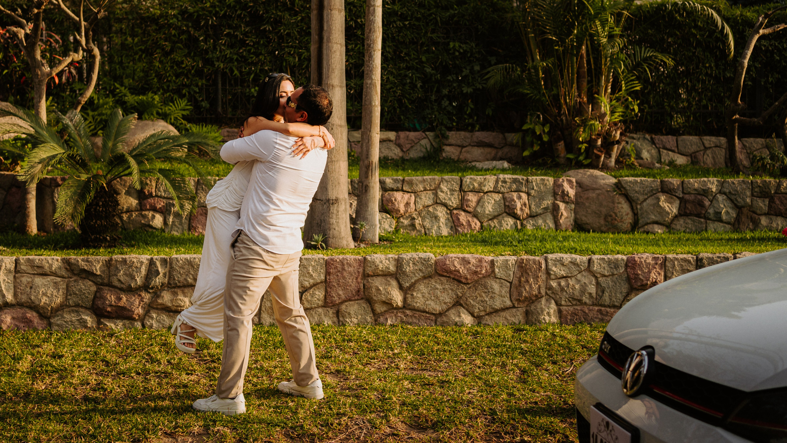 Alejandra y Brayan. Fotógrafo de Bodas en Lima | Ronhy Altamirano. Fotografía narrativa y cinematográfica para bodas, quinceañeras y eventos exclusivos