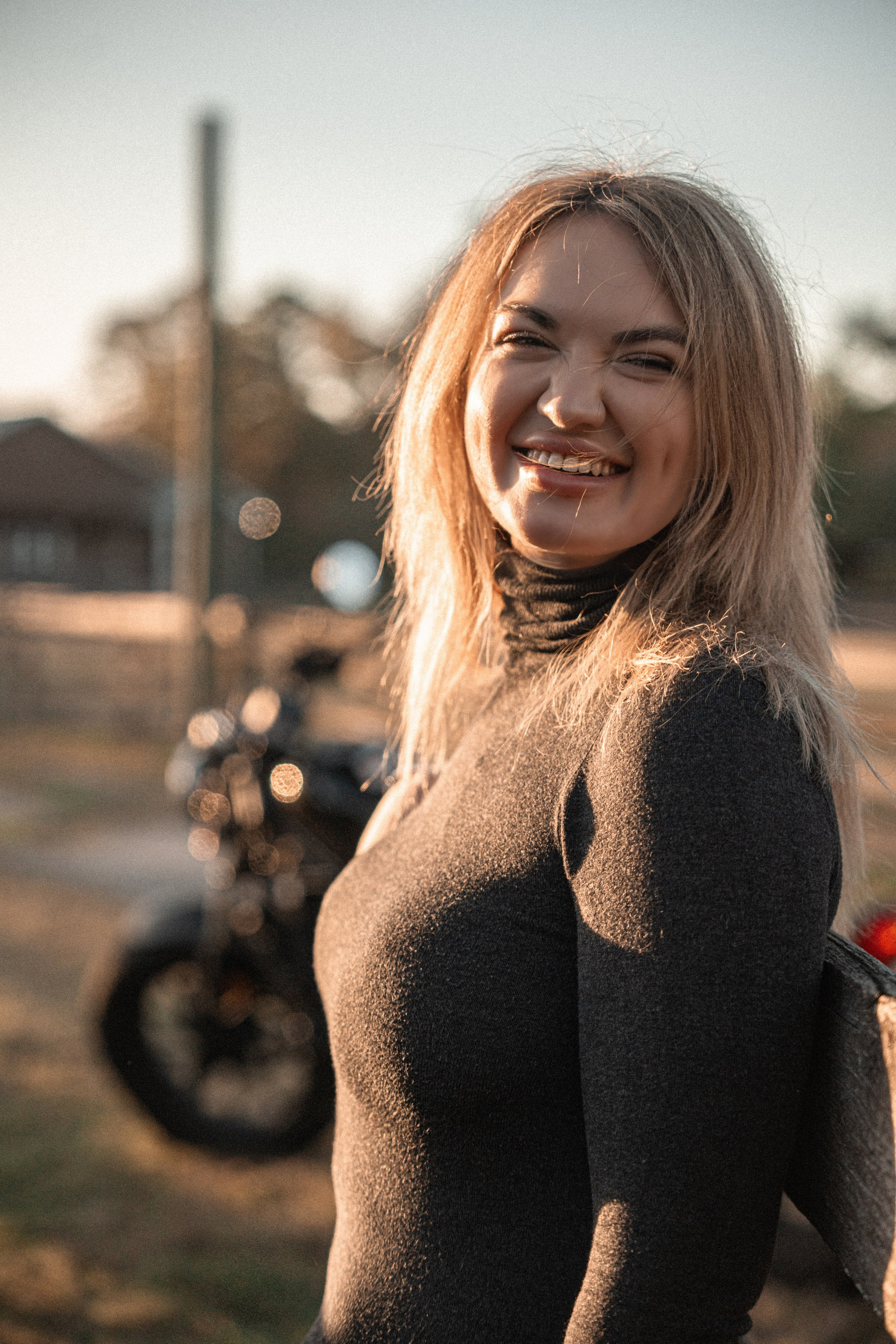 Anna on a Bike. Welcome to my video and photo world!
