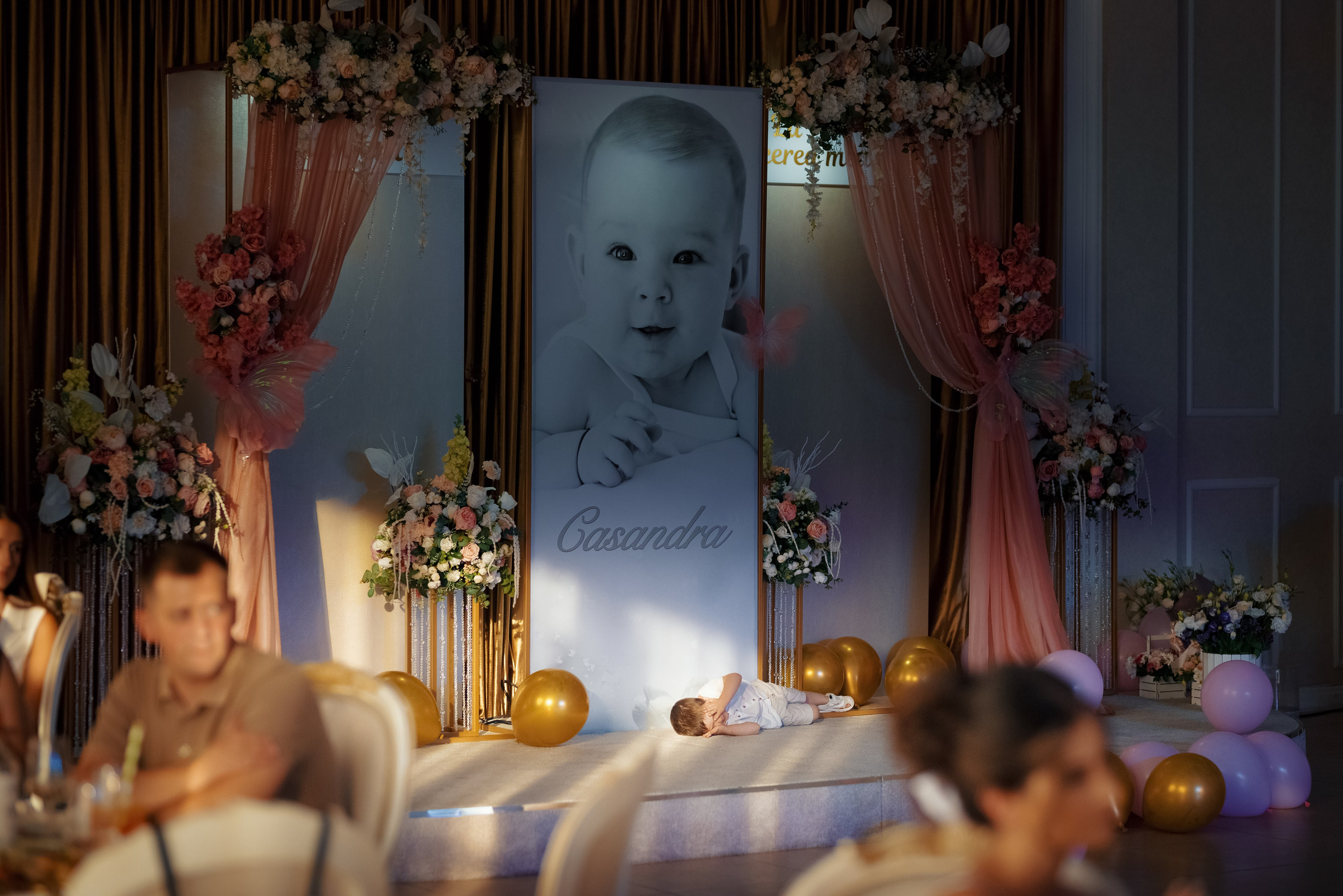 Съемка кресбин организация и проведение торжеств. Zauglom — креативная продакшн-компания полного цикла