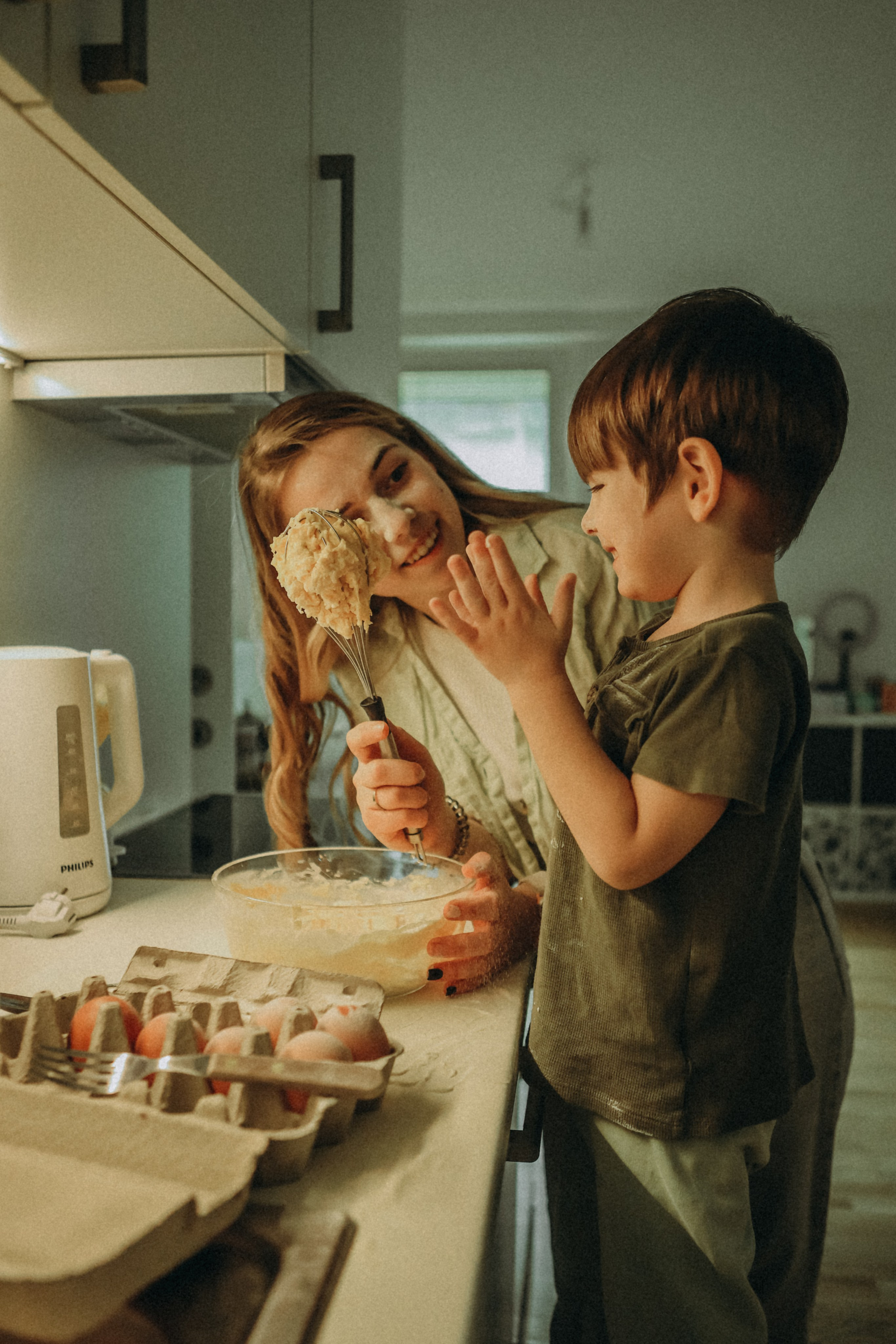 Familie zu Hause. Fotografin Wien Alona Kim