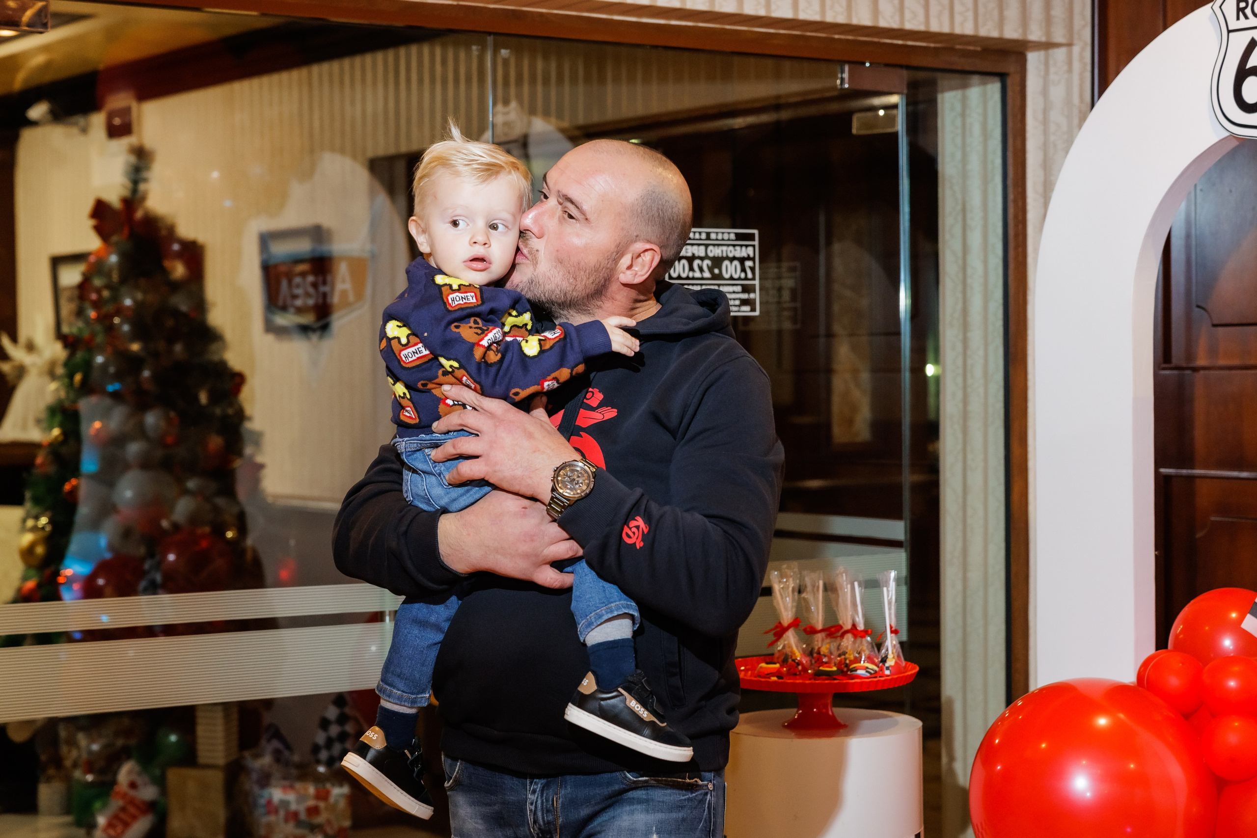 Честит Рожден Ден. Фотограф Ирина Йотова