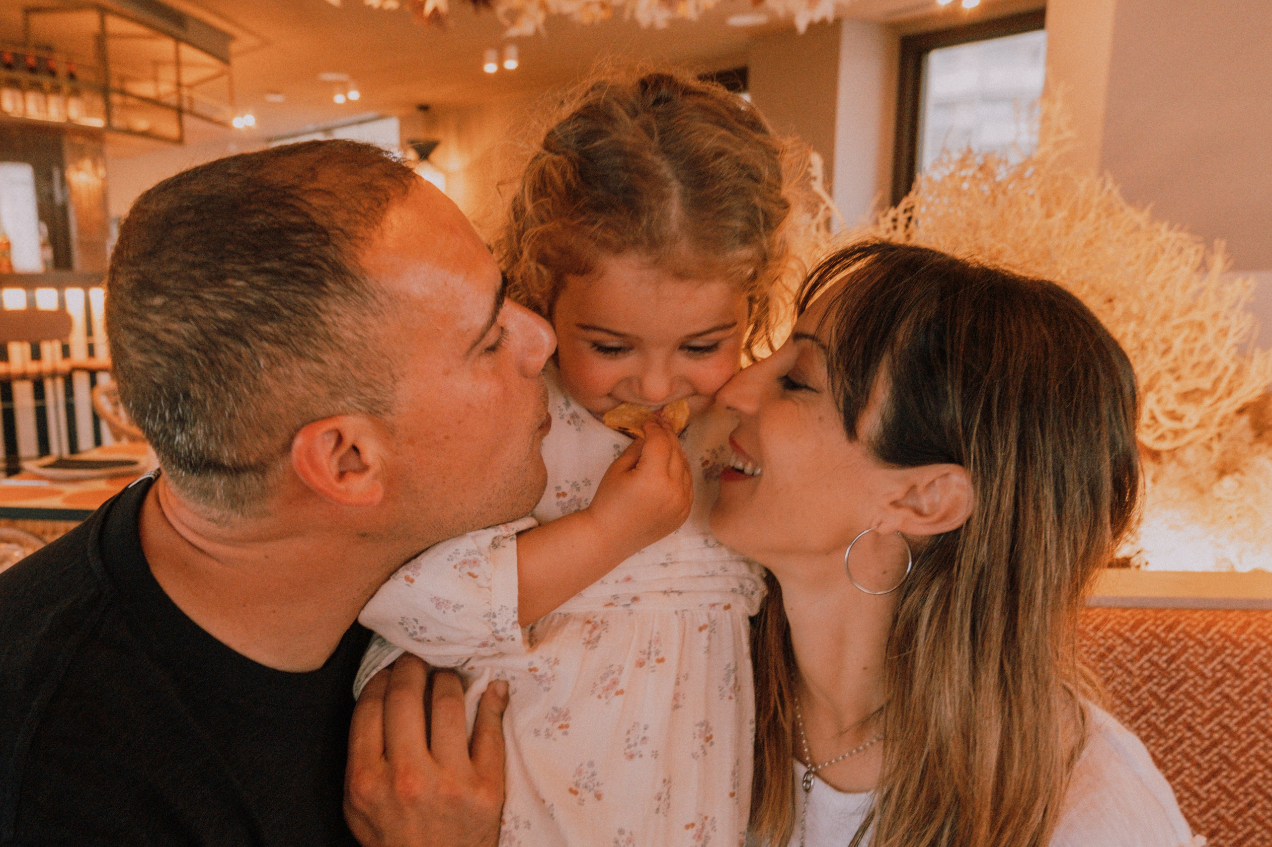 Семейная фотосессия на пляже. Профессиональная фотосъемка в Калафелле — Елена Медведева