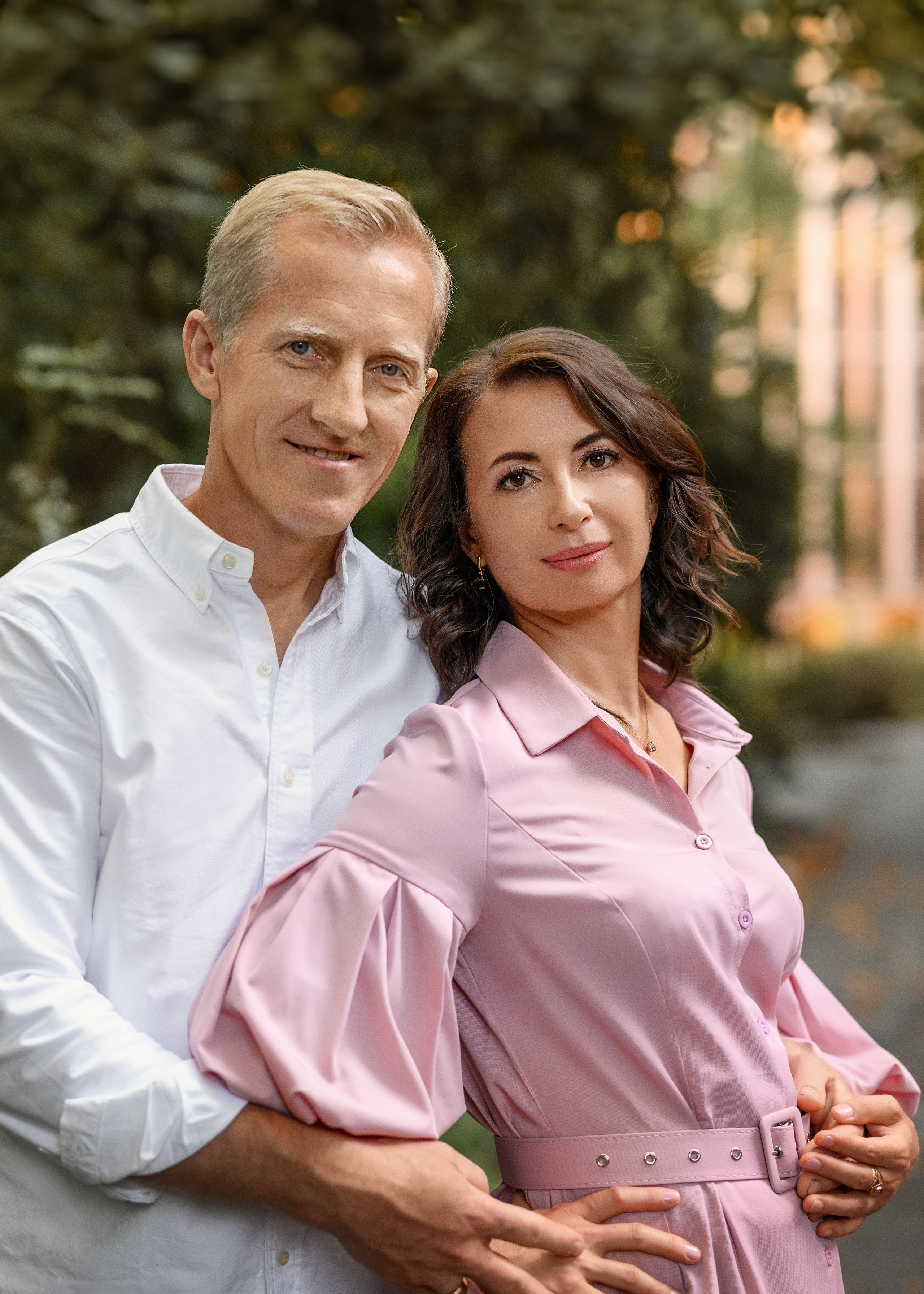 Family of Karina. Wedding & family photography in Seattle area. Helen Michelle photographer