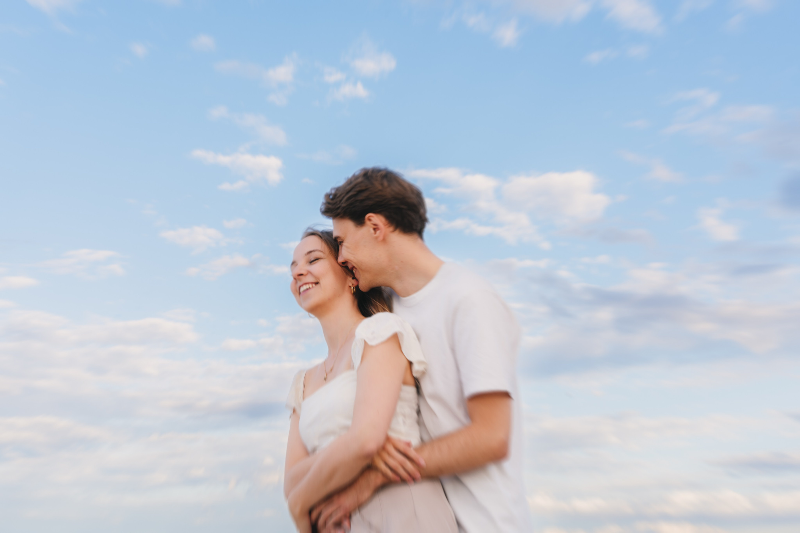Gracjana i Damian, sesja narzeczeńska nad morzem. Fotograf ślubny & lifestyle Gdańsk, Karolina Baczewska