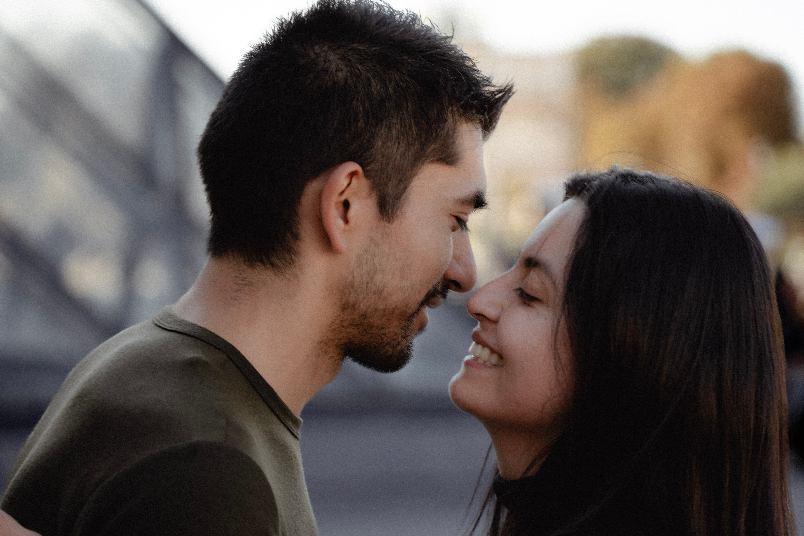 Love on Streets of Paris. Everwarm Photo and Video Studio