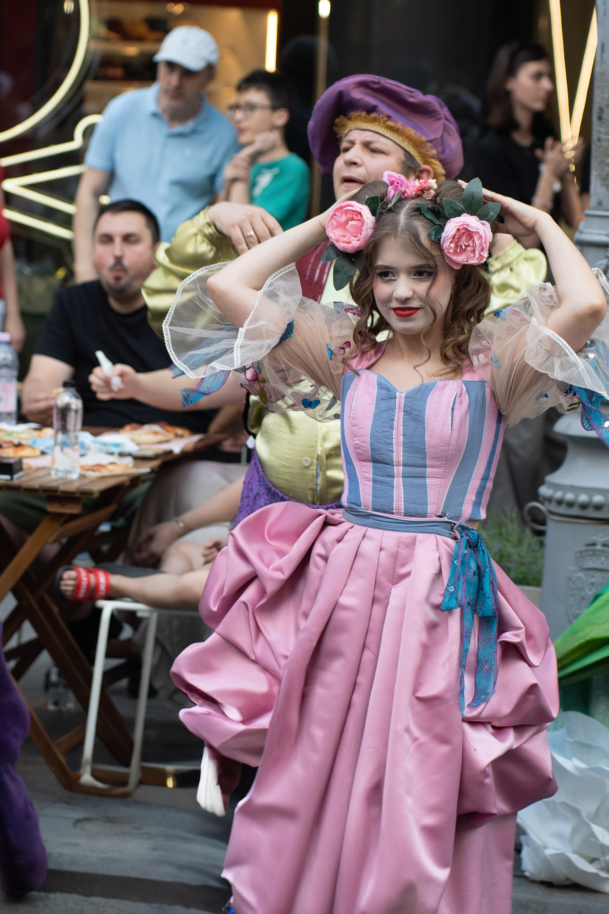 Parada Costumelor Teatru- Calea Victoriei 2024. Bycristinaciobanu
