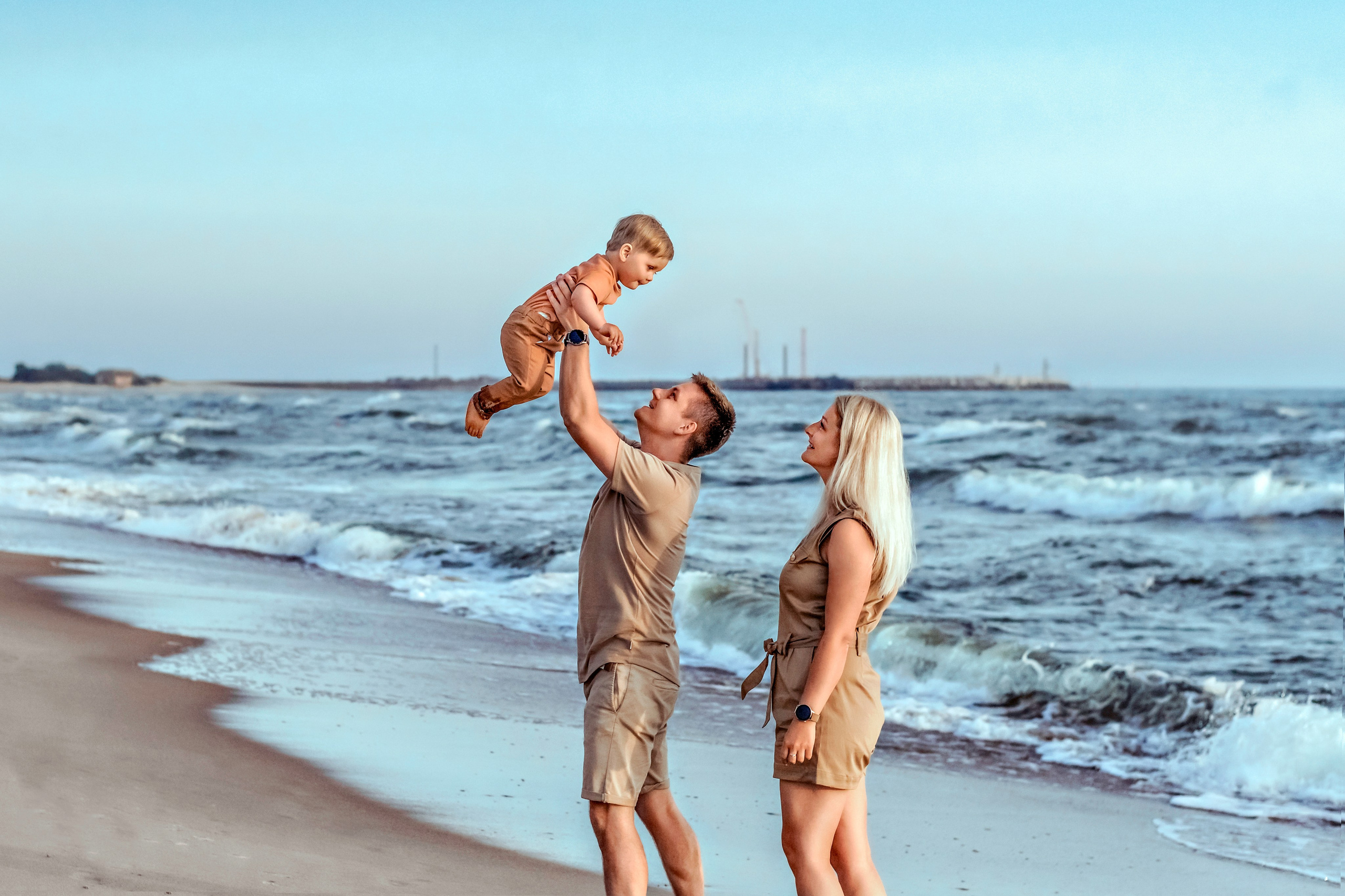 Šeimos fotosesija. Fotografas Klaipėdoje ir Lietuvoje — Olga Kosmachiova Photography