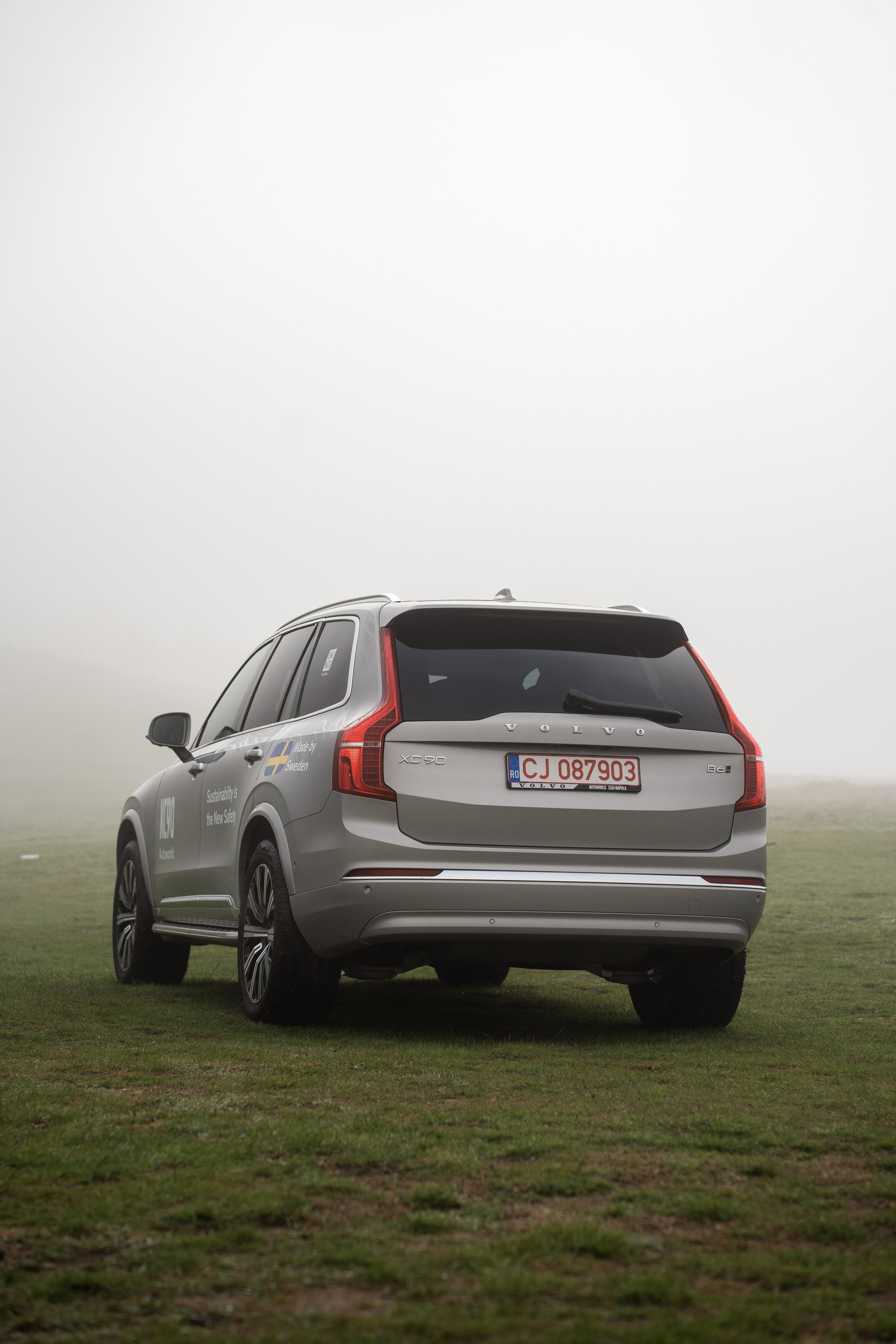 Volvo Cars Romania. Patricia Morenci — Mountain Adventures for the Wild at Heart