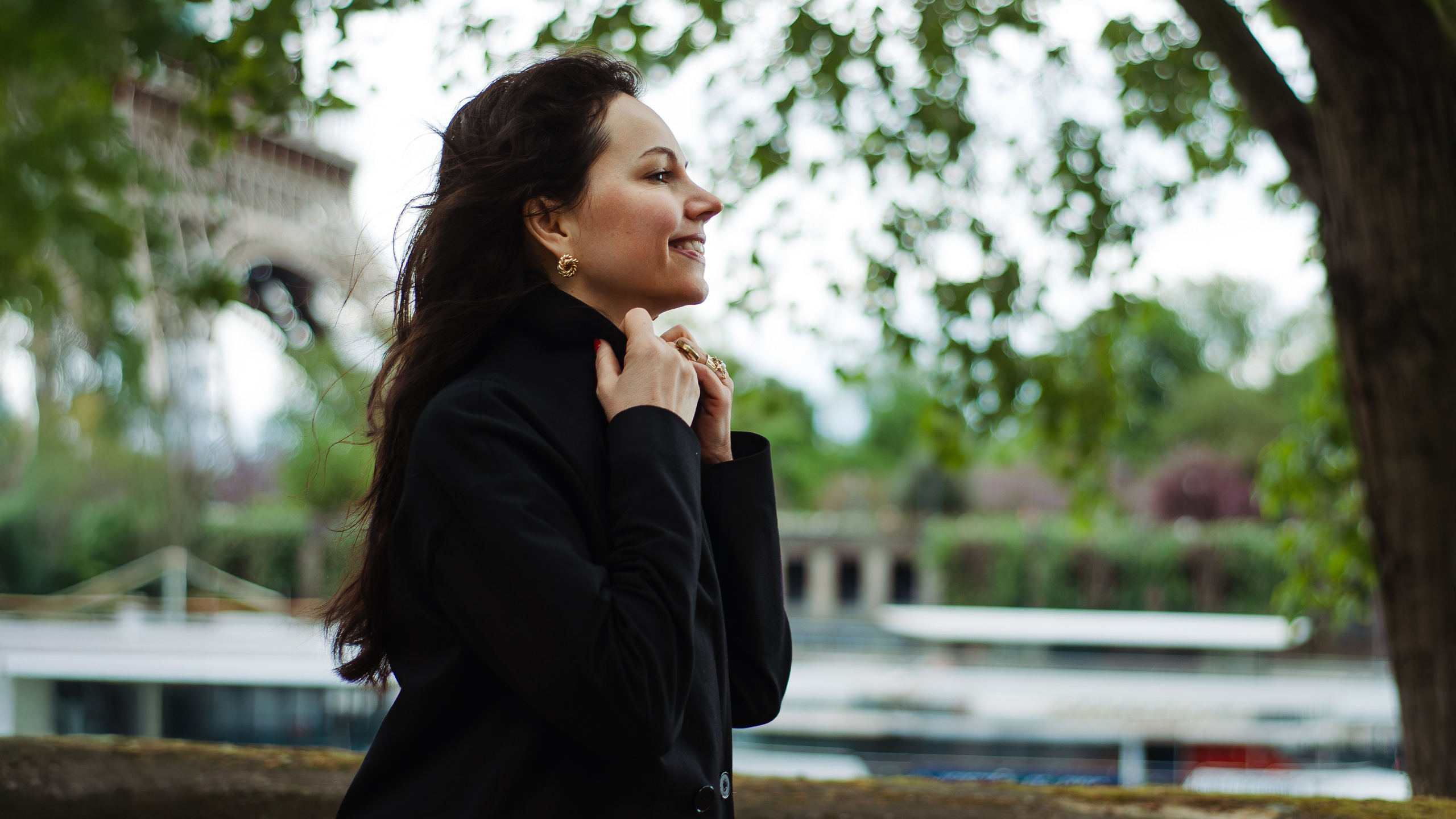 Eiffel Tower Family Photoshoot. Paris photographer — Polina Osipova