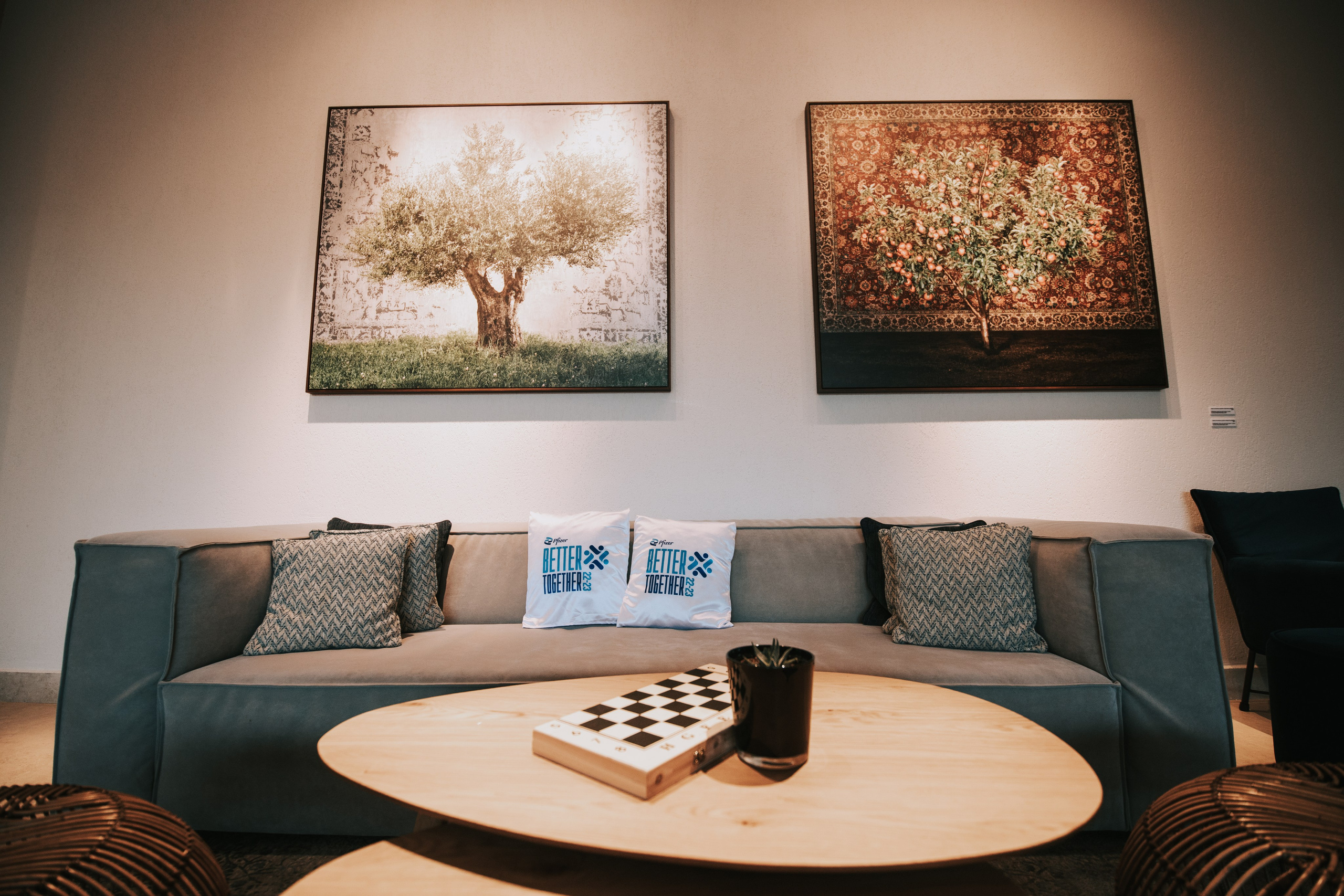 Pfizer. AMIR BUCHNIK PHOTOGRAPHER