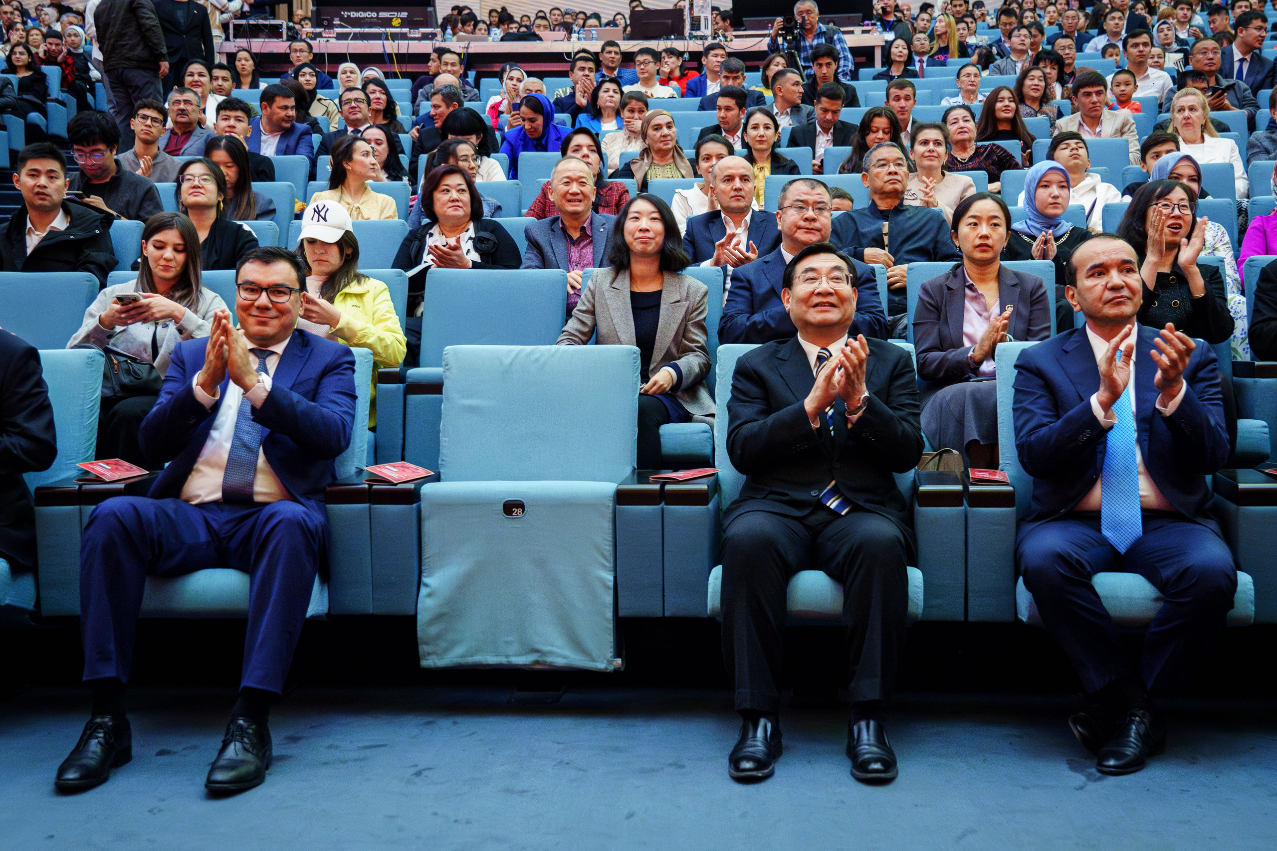 Концерт «День Культуры Китая». Георгий Намазов | Фотограф в Ташкенте