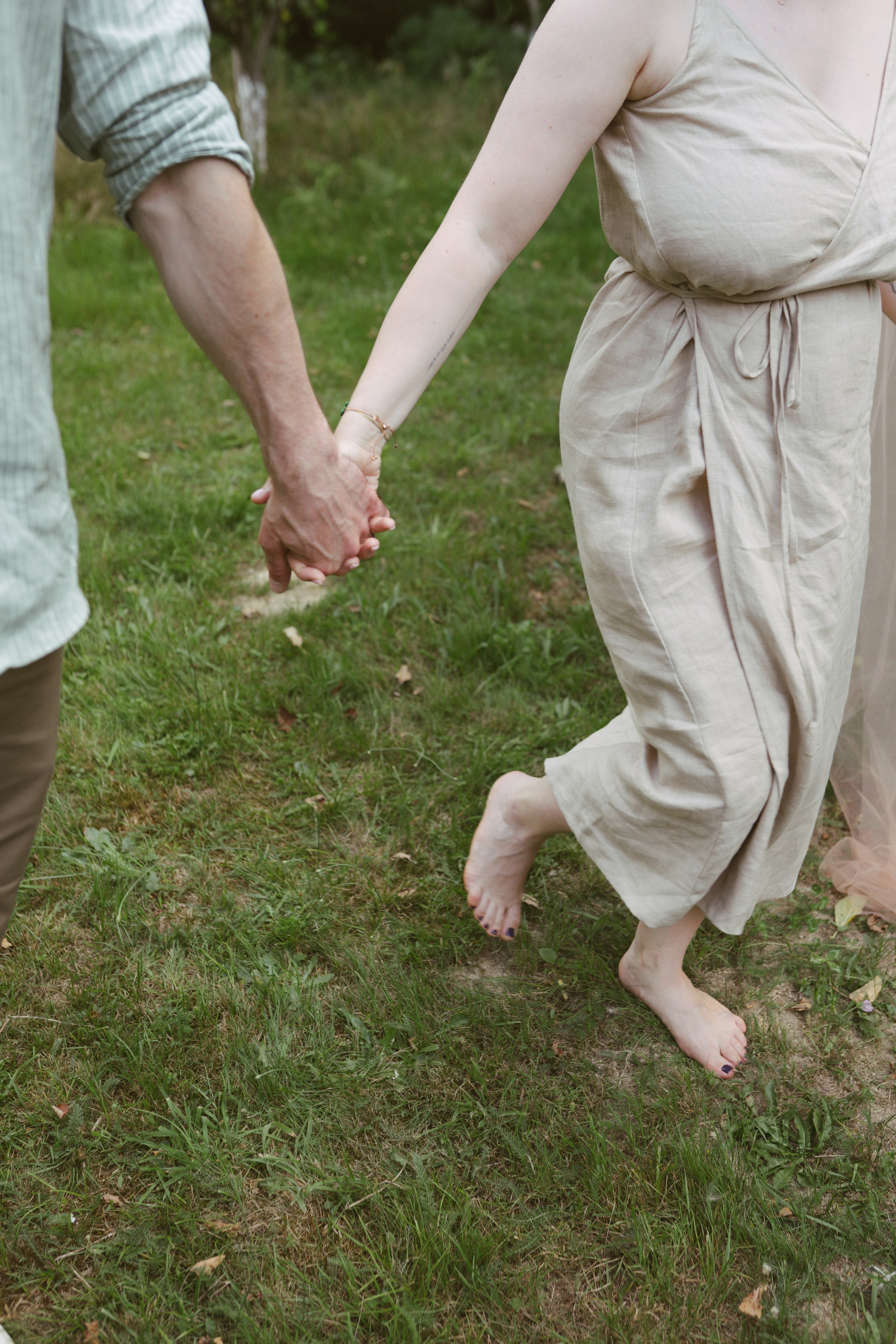 Fotografie de Eveniment Brașov: Povești Vizuale | Mădălina Beda. Madalina Beda- Artist vizual, fotograf, doula la nastere, consultant babywearing Brasov si in toata tara