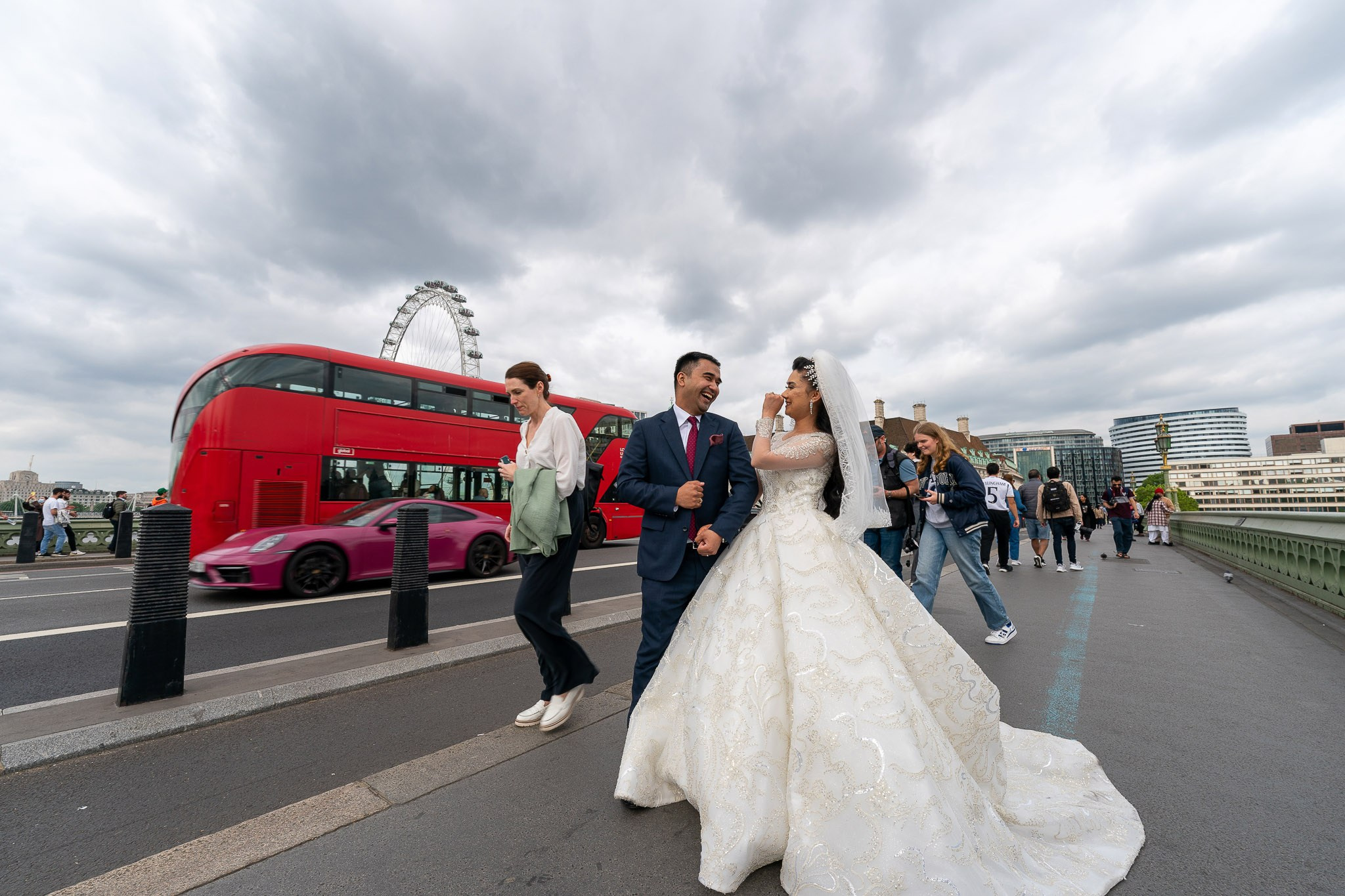Book a wedding photographer and videographer in London. Wedding photographer in United Kingdom