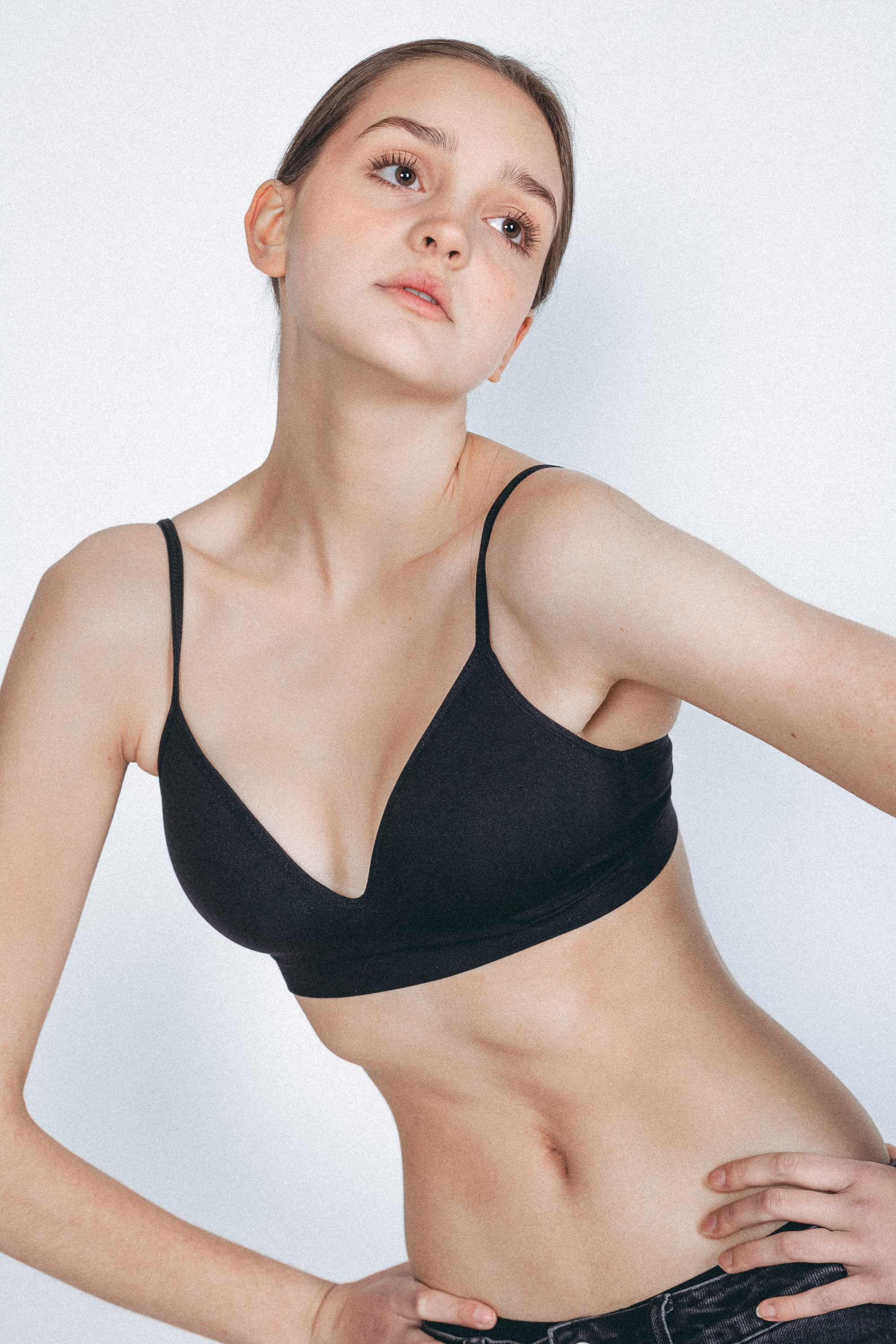 Mallikuvaus ● Unna. Valokuvaaja Lahti, Helsinki Elena Salonen