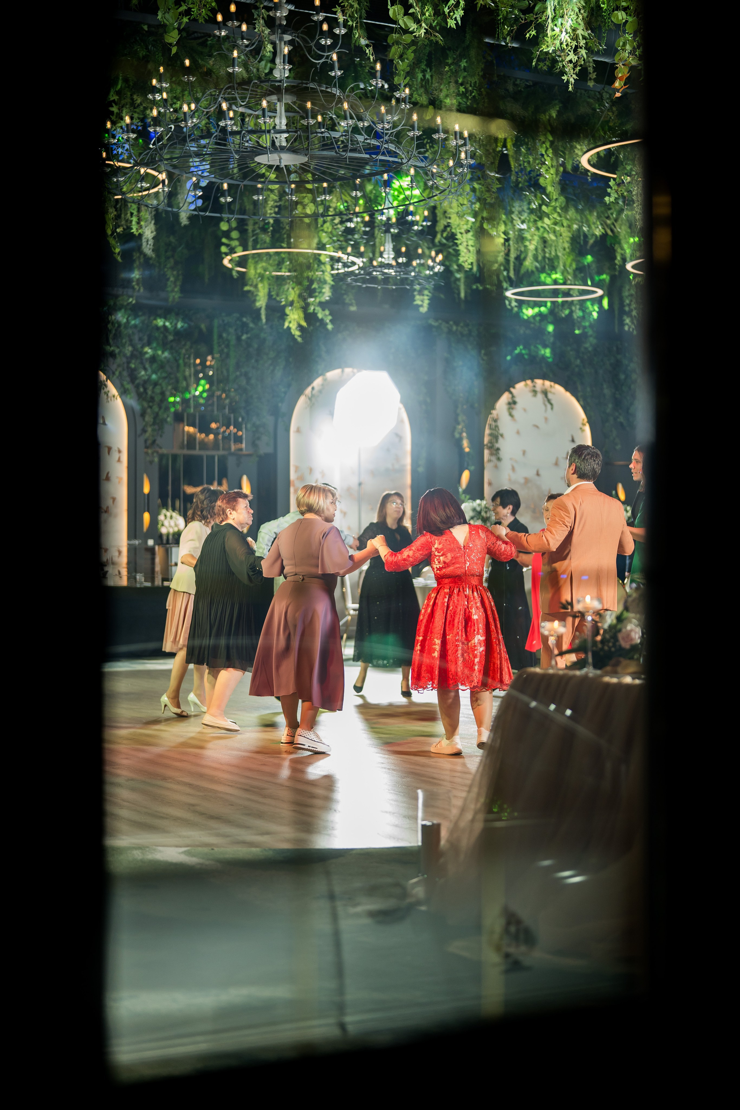 PARTY. Gabriel Florea — Fotograf nuntă București