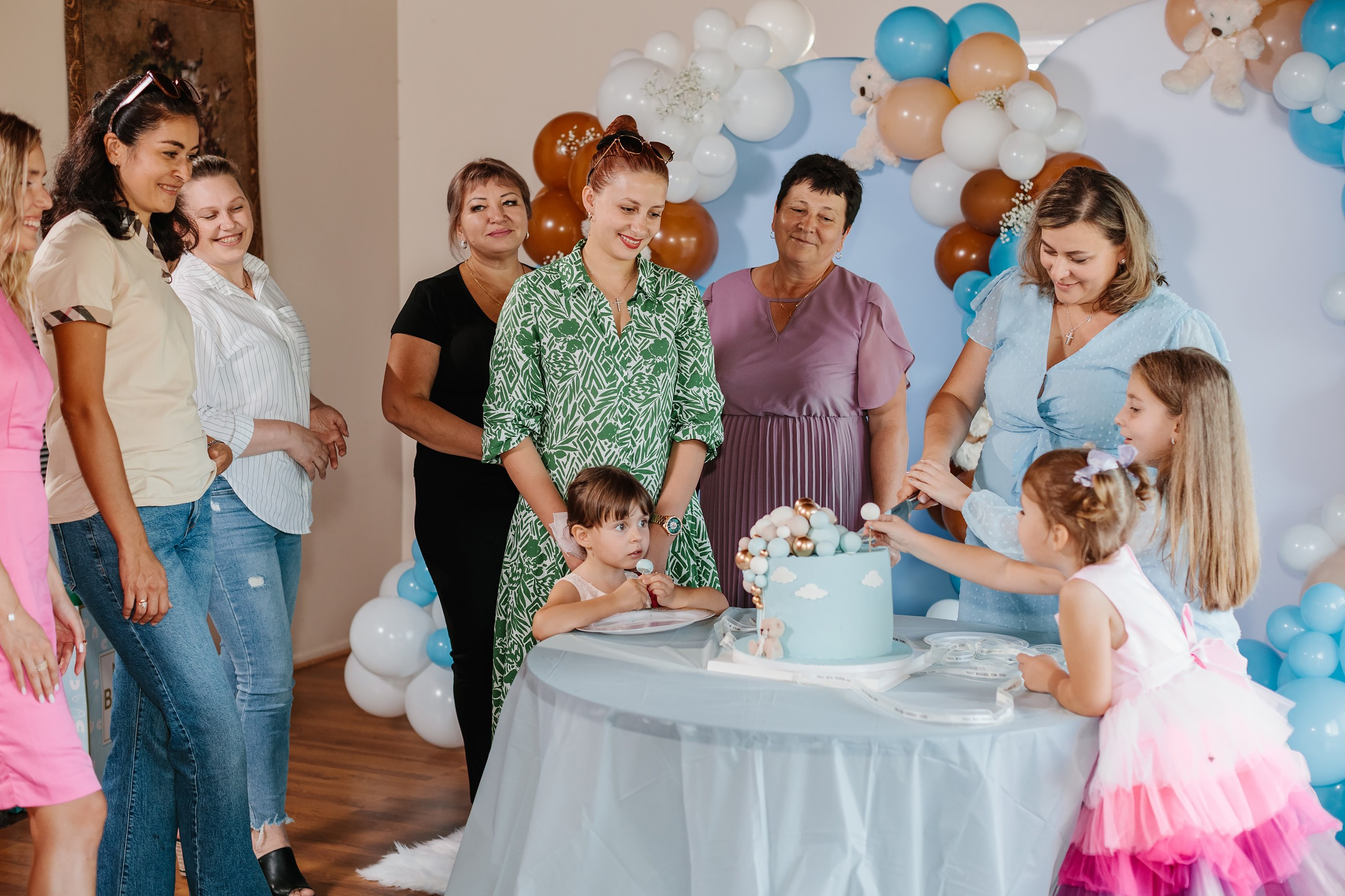 10.01.2022 Baby shower. Wedding family event photographer in Chicago Nick Yushevich