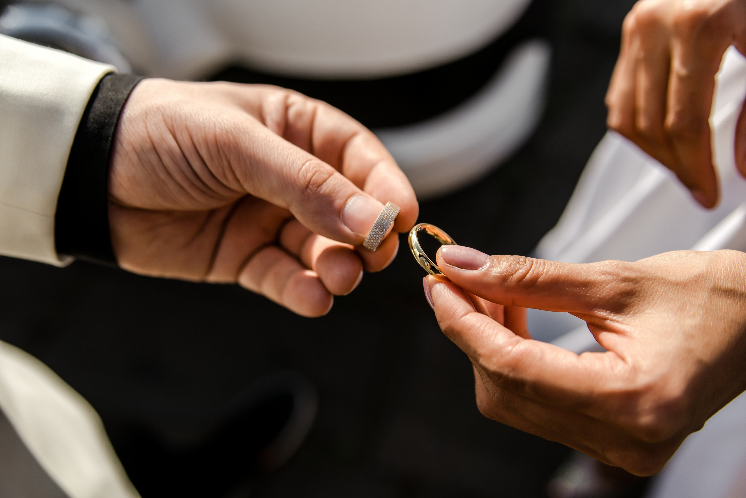 Wedding Photographer for Philippines Couples in Georgia. Destination Wedding Photographers in Georgia, Armenia. Maks Kovalenko and Lara Tatosyan. Wedding videographer