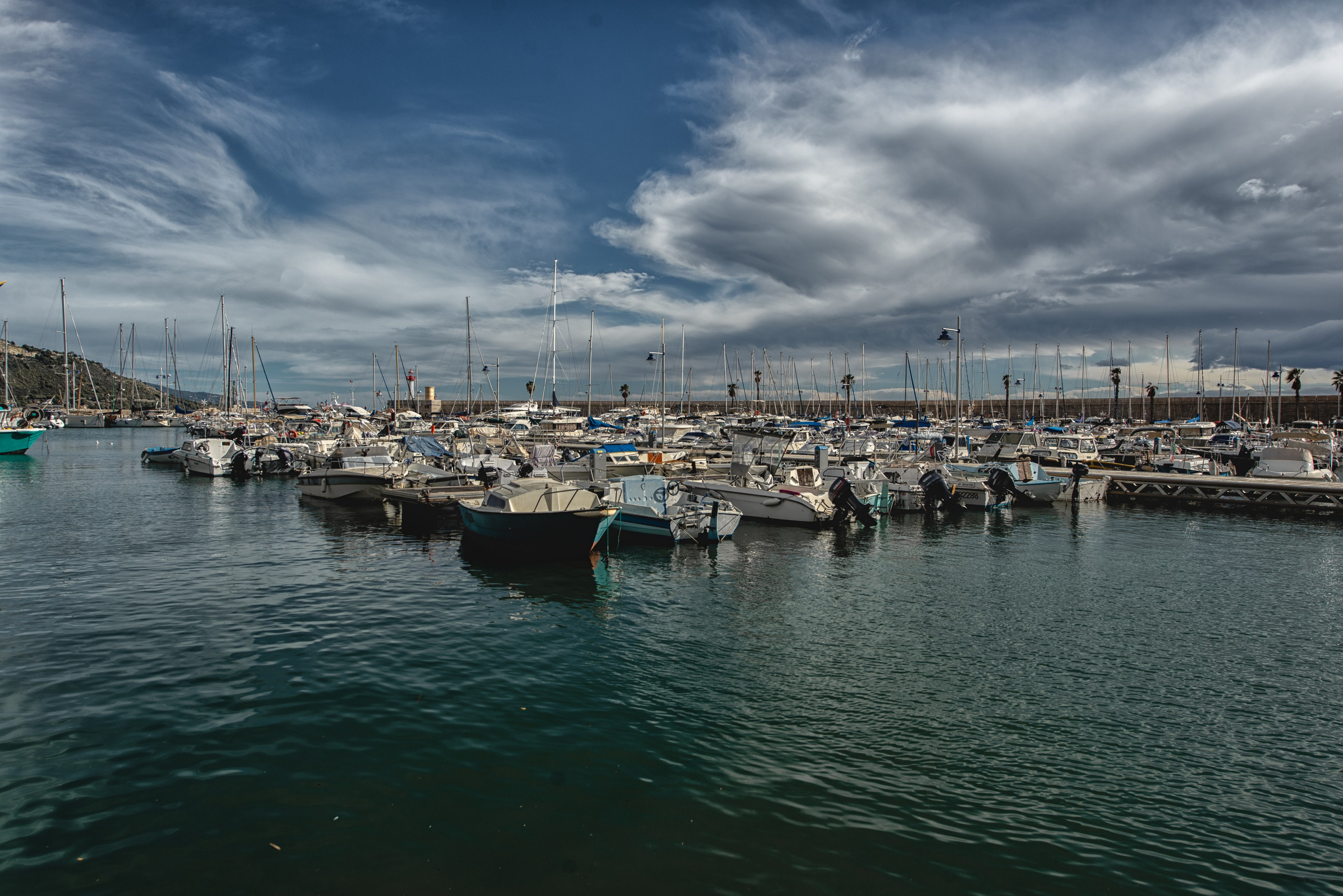 Menton. Photographe sur Cote d’Azur. Portraits de familles, couples, enfants, événements