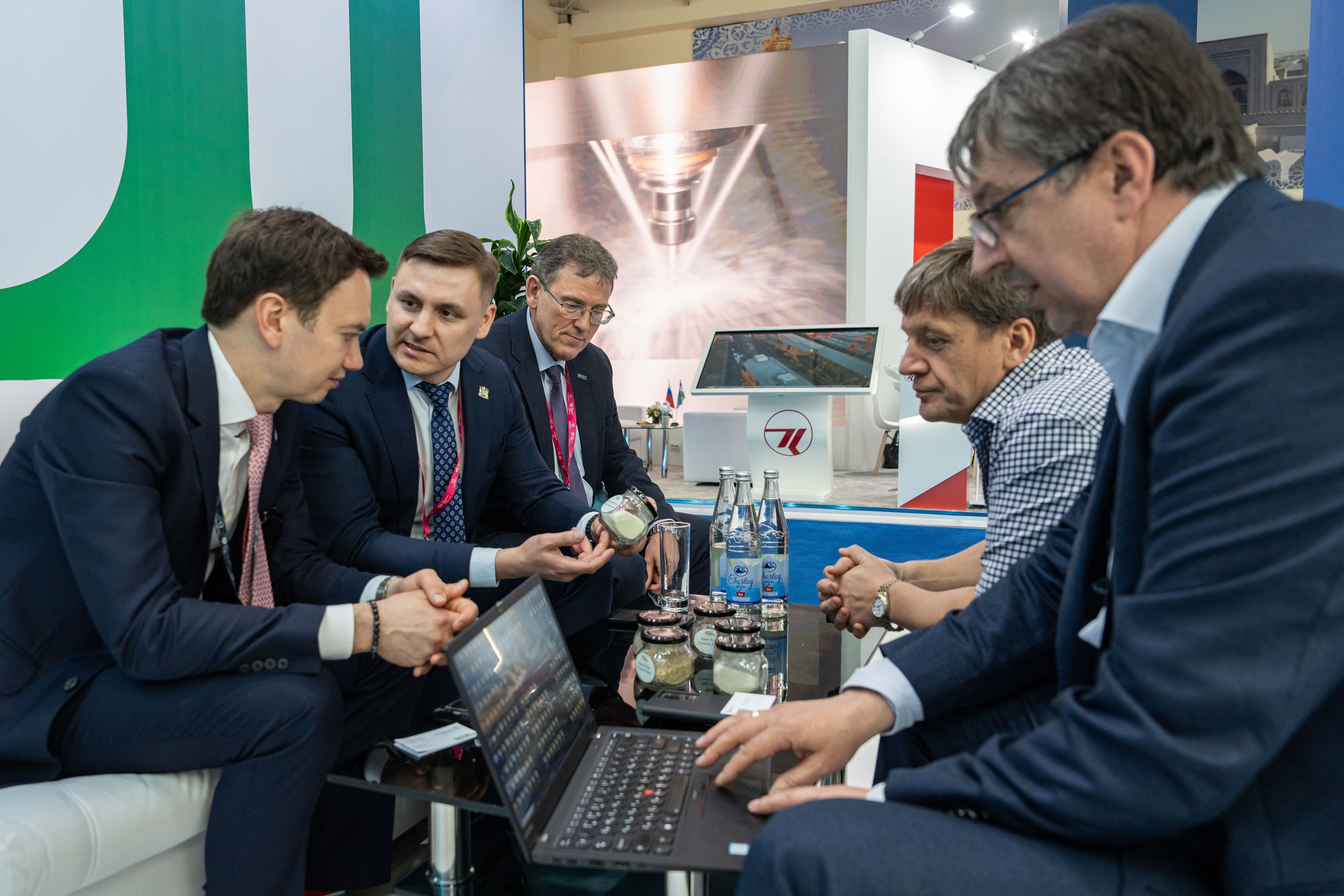 Международная промышленная выставка «ИННОПРОМ. Центральная Азия 2024». Георгий Намазов | Фотограф в Ташкенте