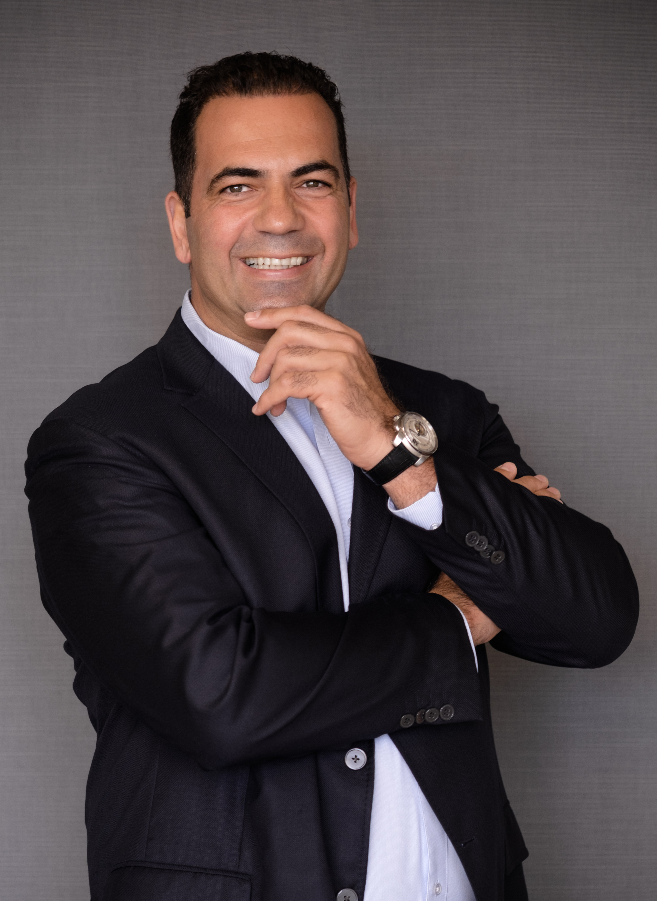 BUSINESS PORTRAIT. Photographer in Cyprus Lena Kirilishina