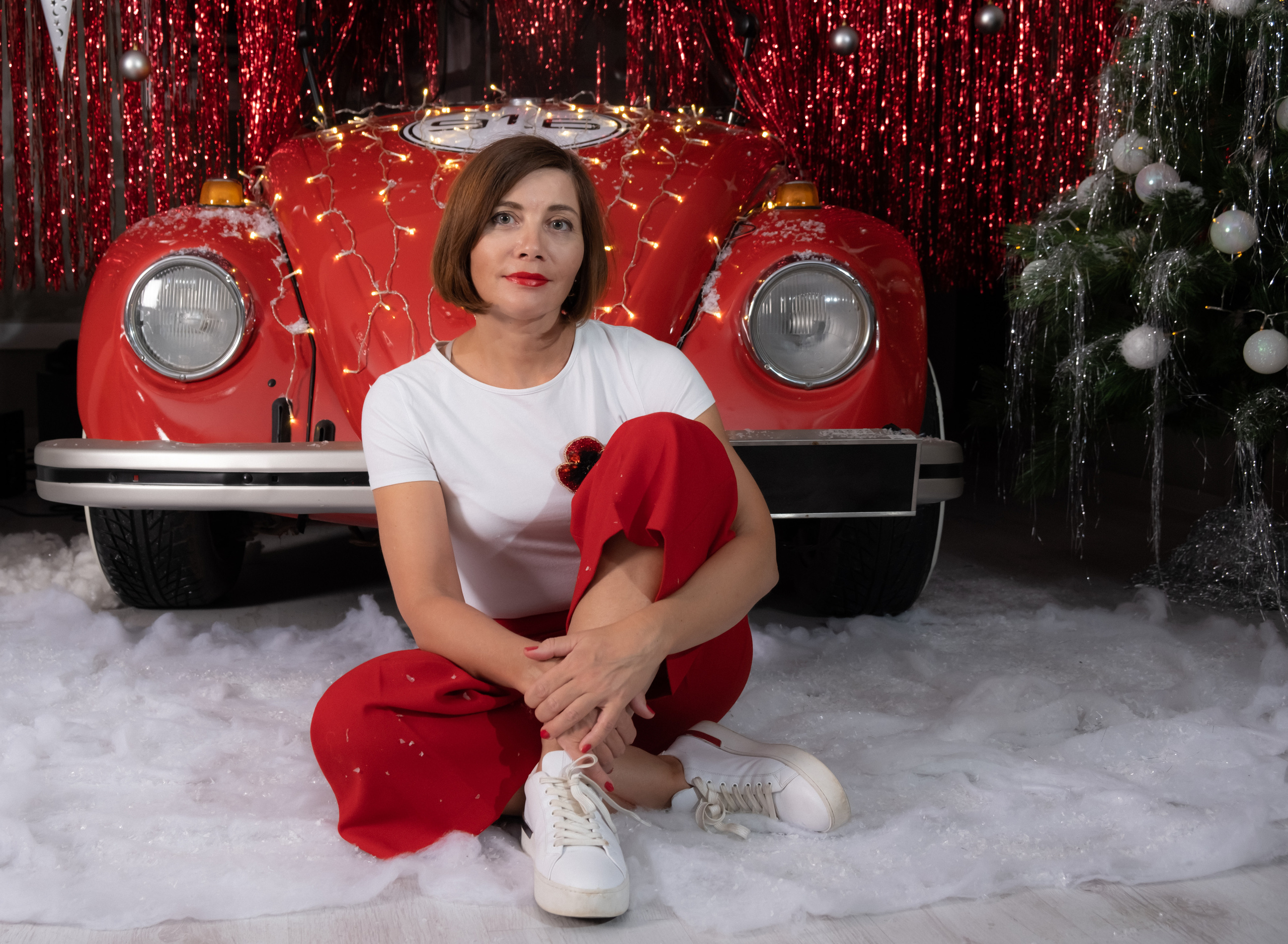 Christmas photo session Olga and Olivia. Photographer in Cyprus Lena Kirilishina