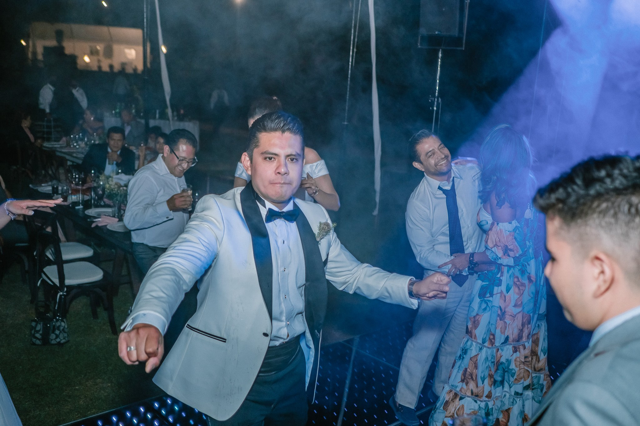 Yenisel & Raul / Tepoztlan. Wedding and family photographer in Mexico City