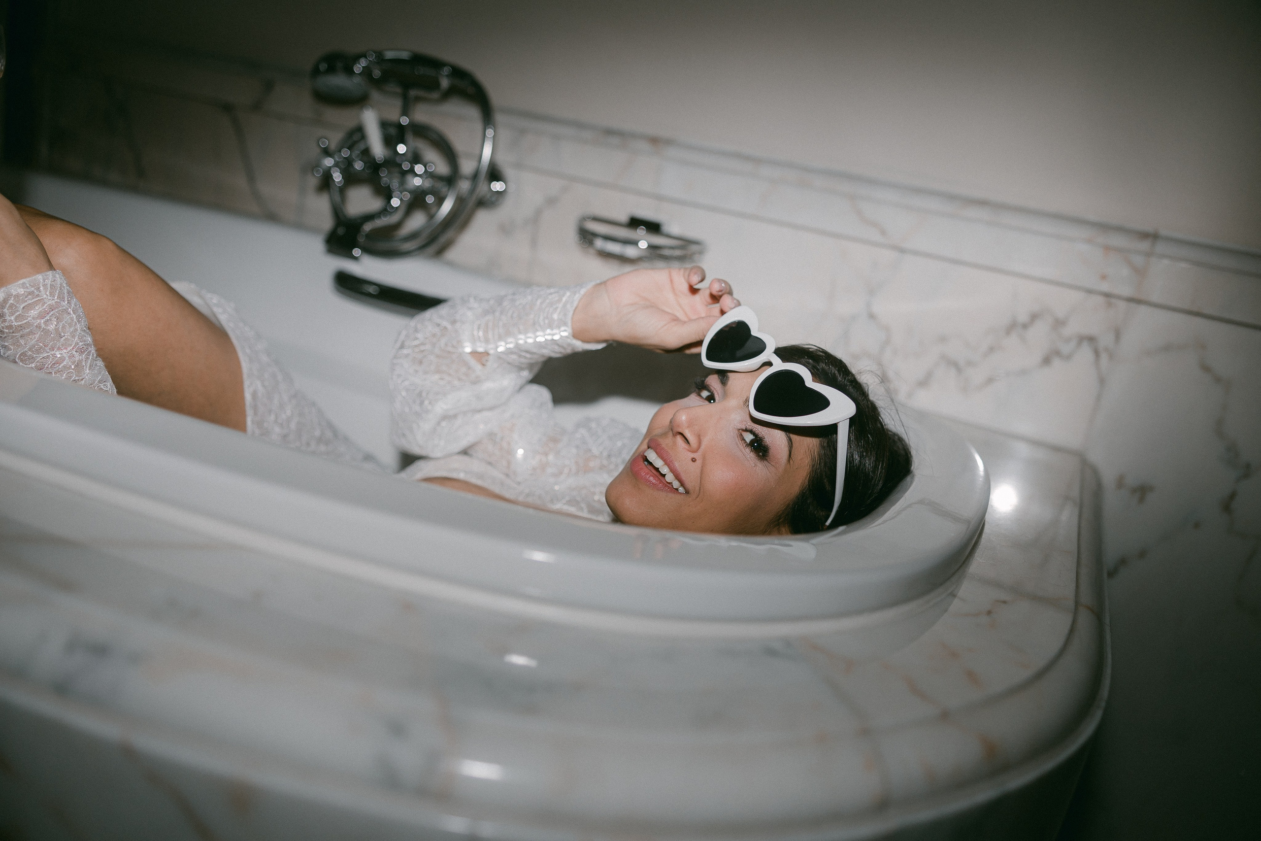 Cool after wedding party. Wedding and Family Photographer Switzerland and Italy. Valeria Diaz