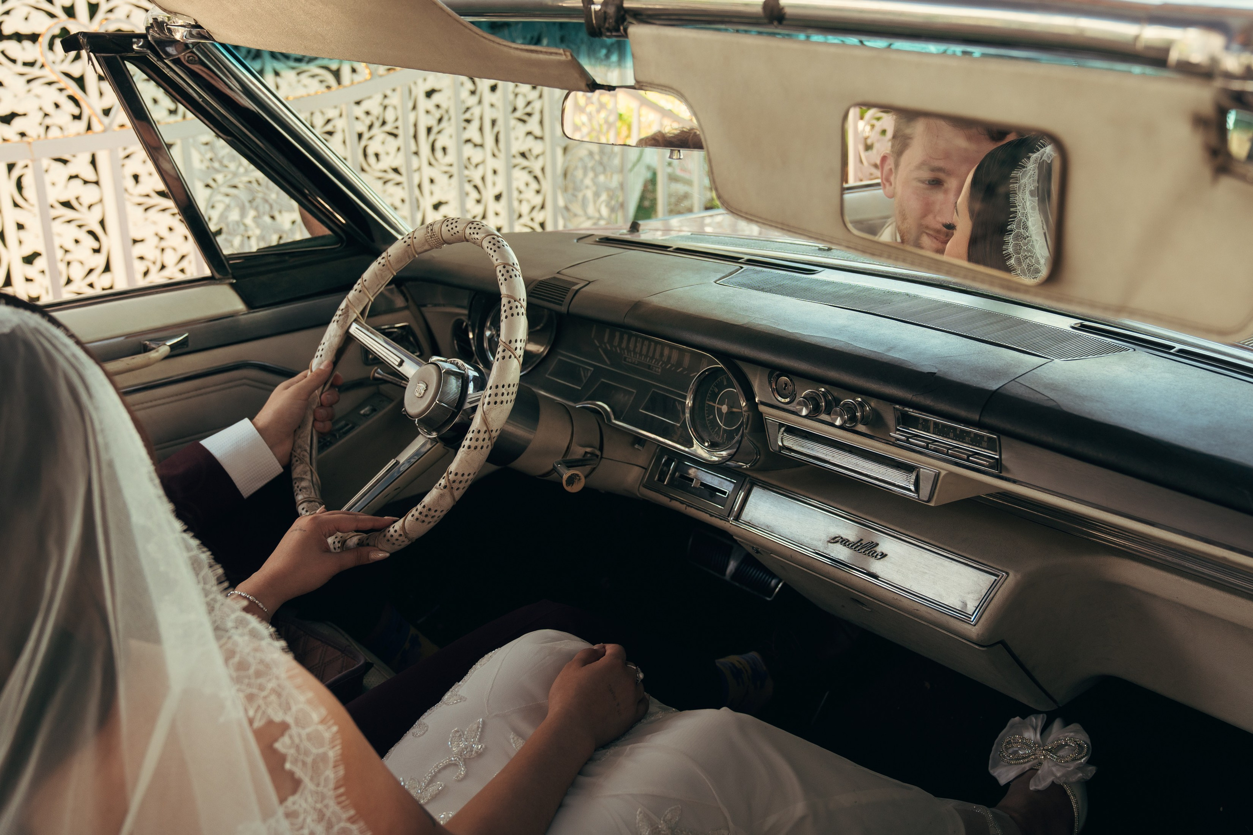 Justin&Sheyla. Wedding & elopement photographer Viktoriya Kravtsov. Las Vegas