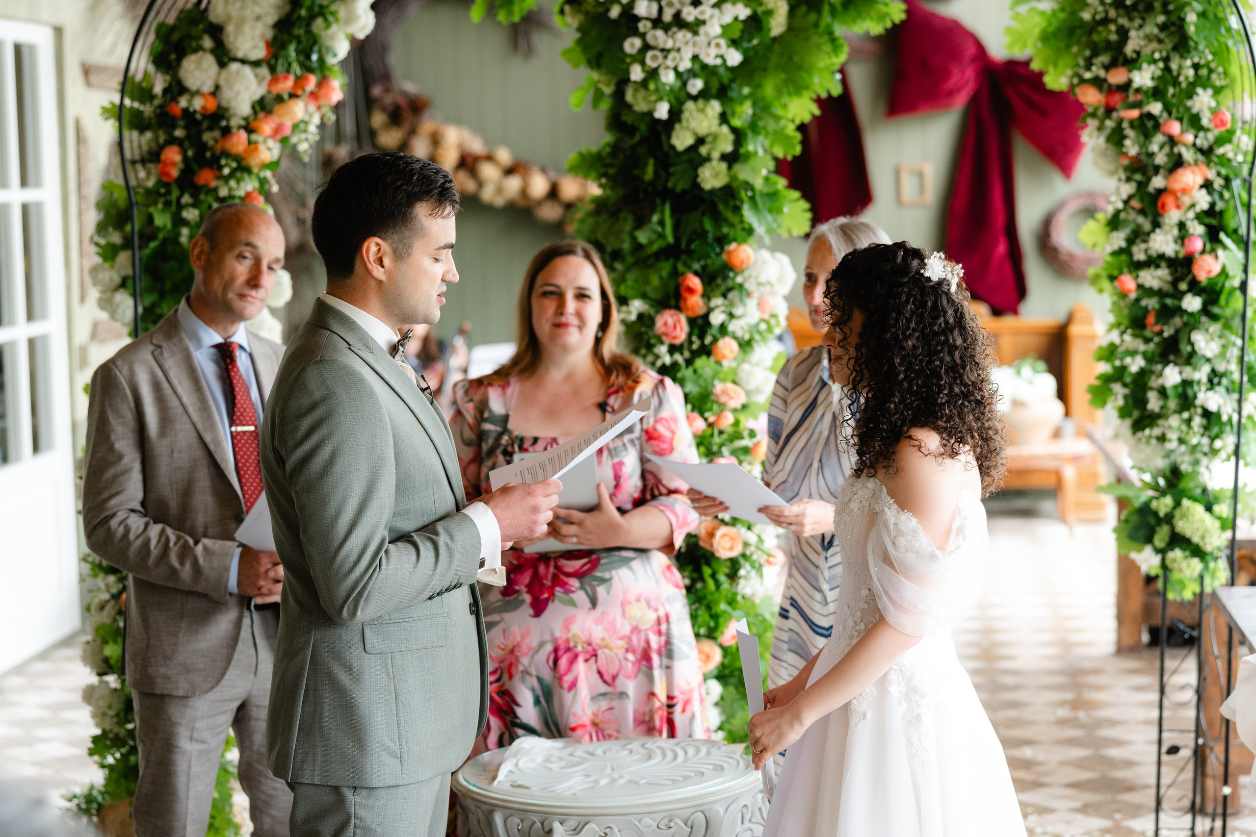 Mona + Vlad | Valea Sanzienelor. Proud Vision Weddings | Wedding Photography & Films — Servicii profesionale Foto Video Nunta Iasi