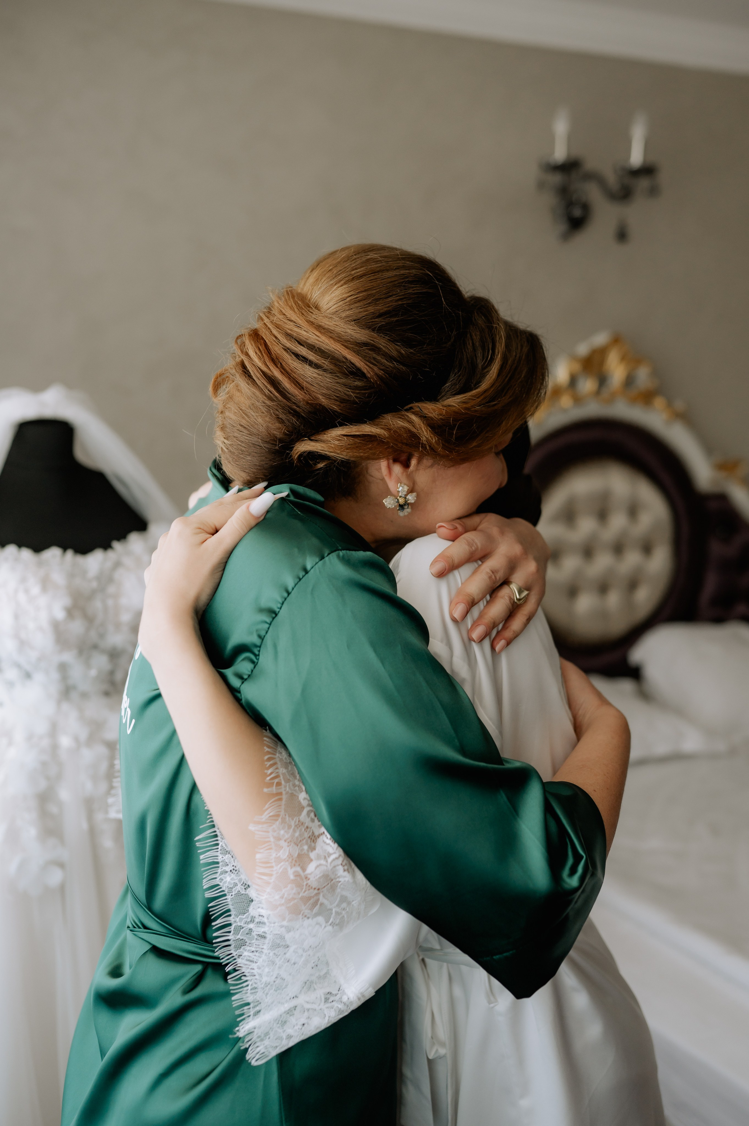 Nunta la Hotel Capitol Iasi. Proud Vision Weddings | Wedding Photography & Film — Servicii profesionale Foto Video Nunta Iasi