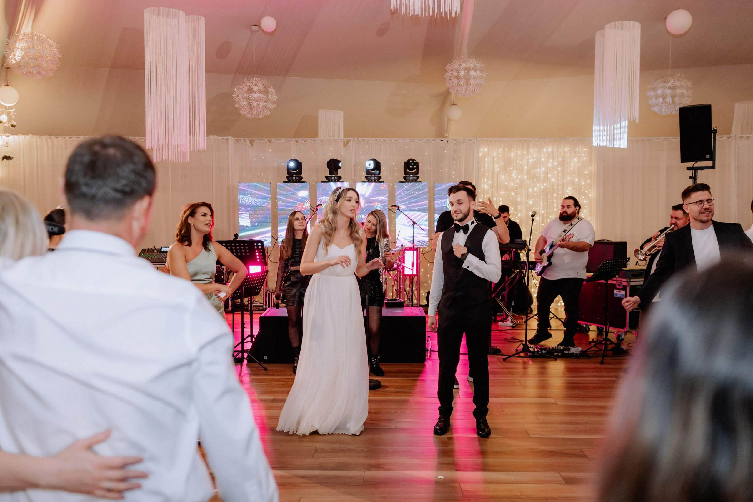 Madalina + Cosmin | Wedding day. Proud Vision Weddings | Wedding Photography & Film — Servicii profesionale Foto Video Nunta Iasi