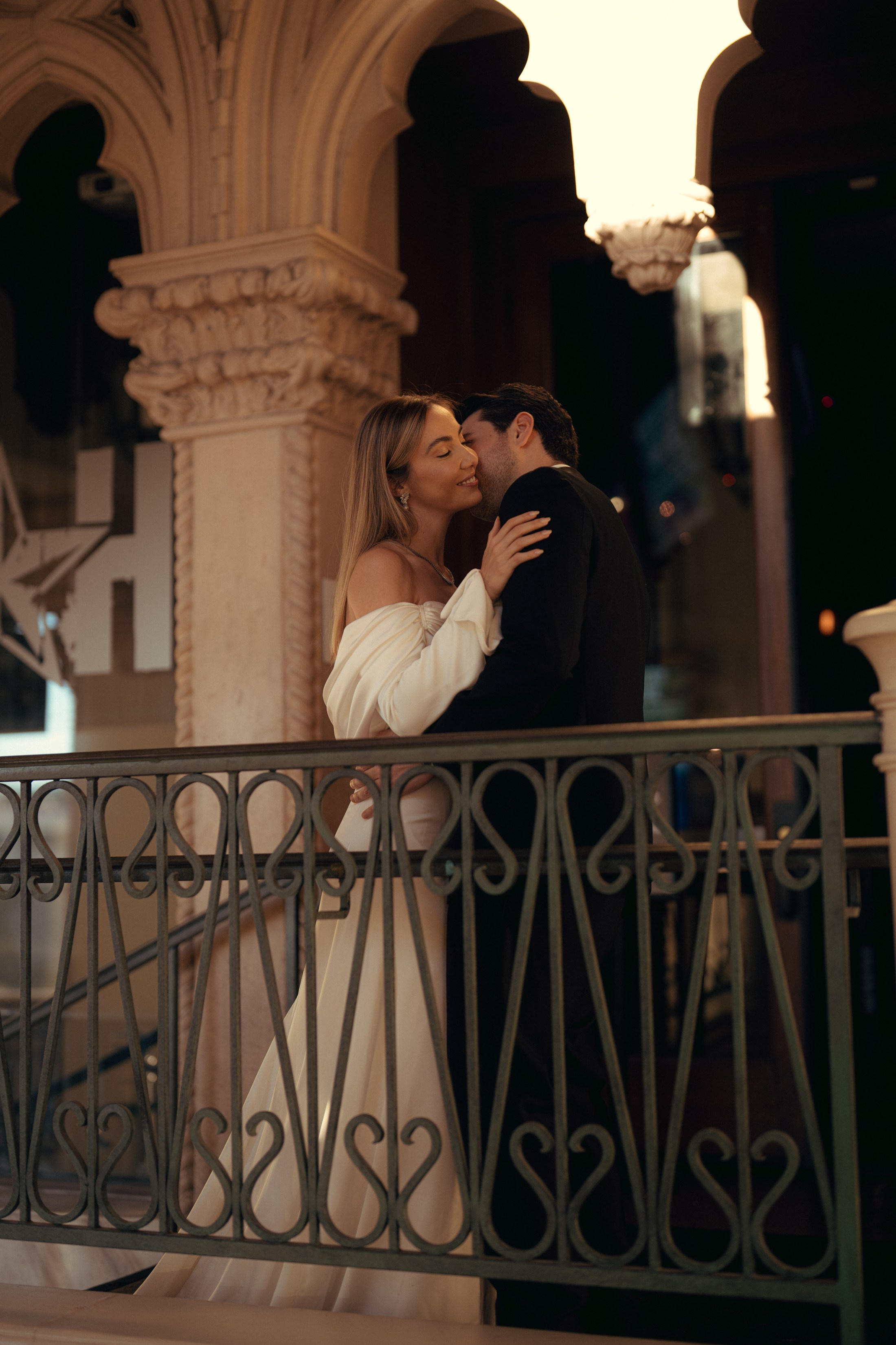 F&M. Wedding & elopement photographer Viktoriya Kravtsov. Las Vegas