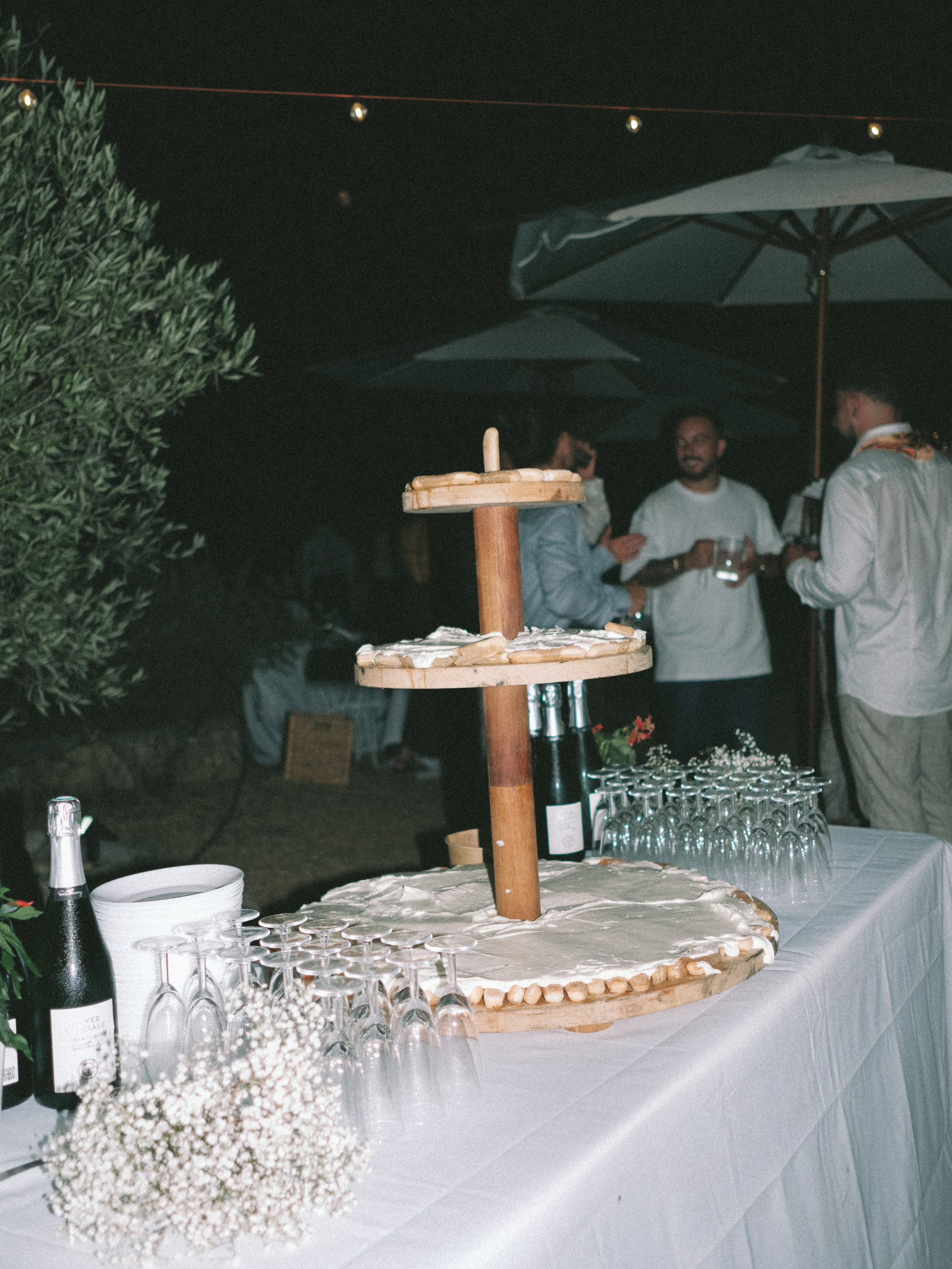 Fiona & Valentin. Wedding photographers in Europe — Abdellah & Mariana
