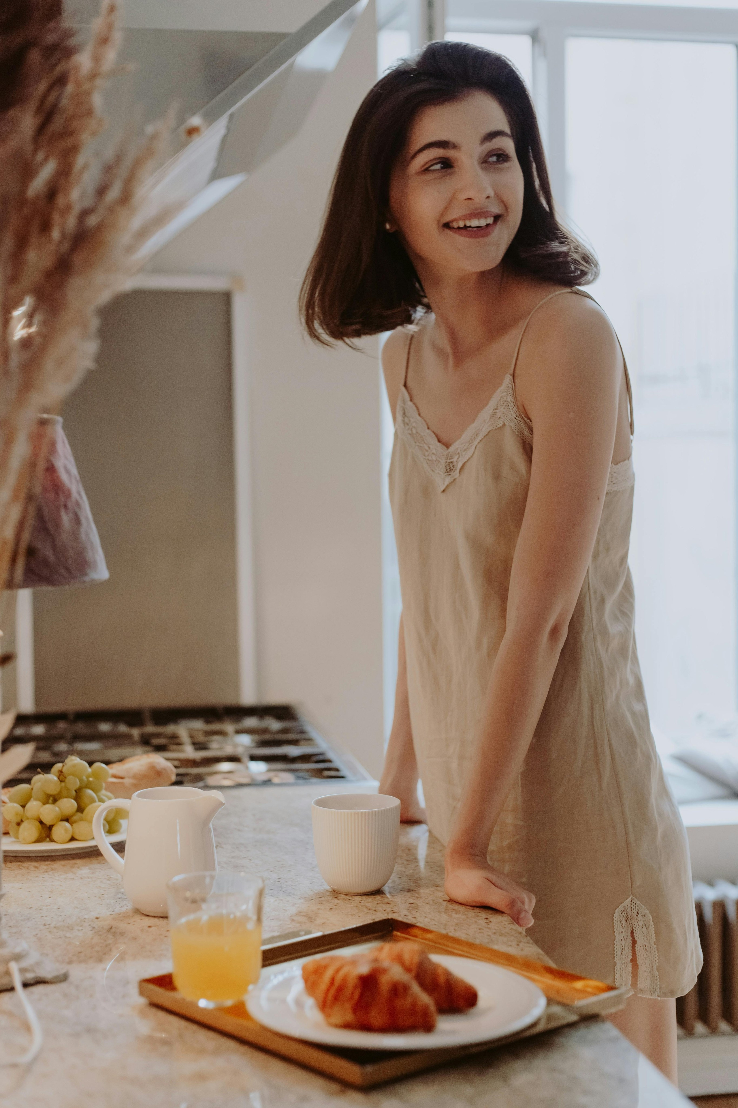 Lifestyle portraits in France — Lia’s Morning Story. Alice Bell — Wedding photographer in New York