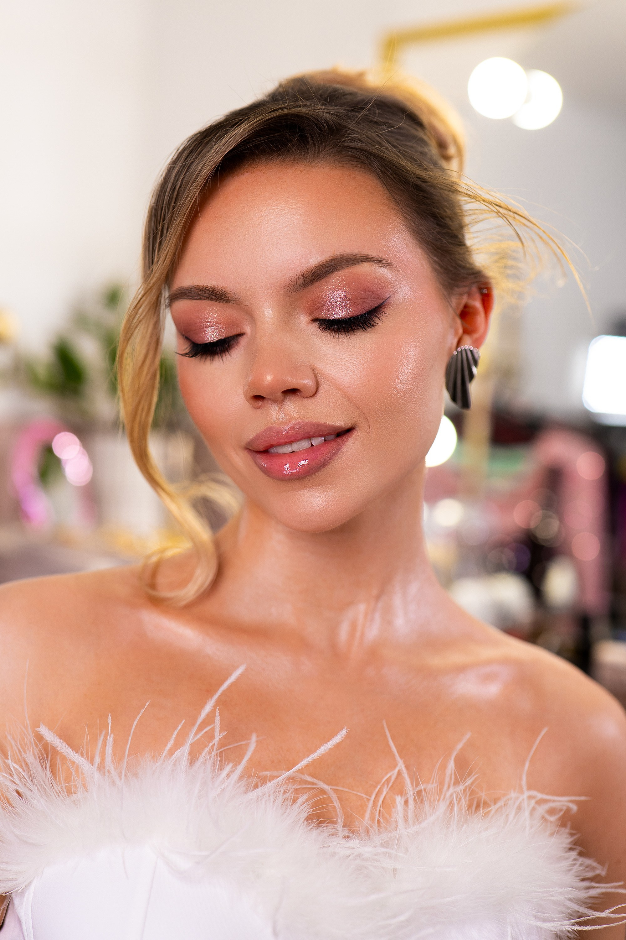 Evening makeup, event hairstyling, special occasion makeup. Makeup artist and Hair stylist in London