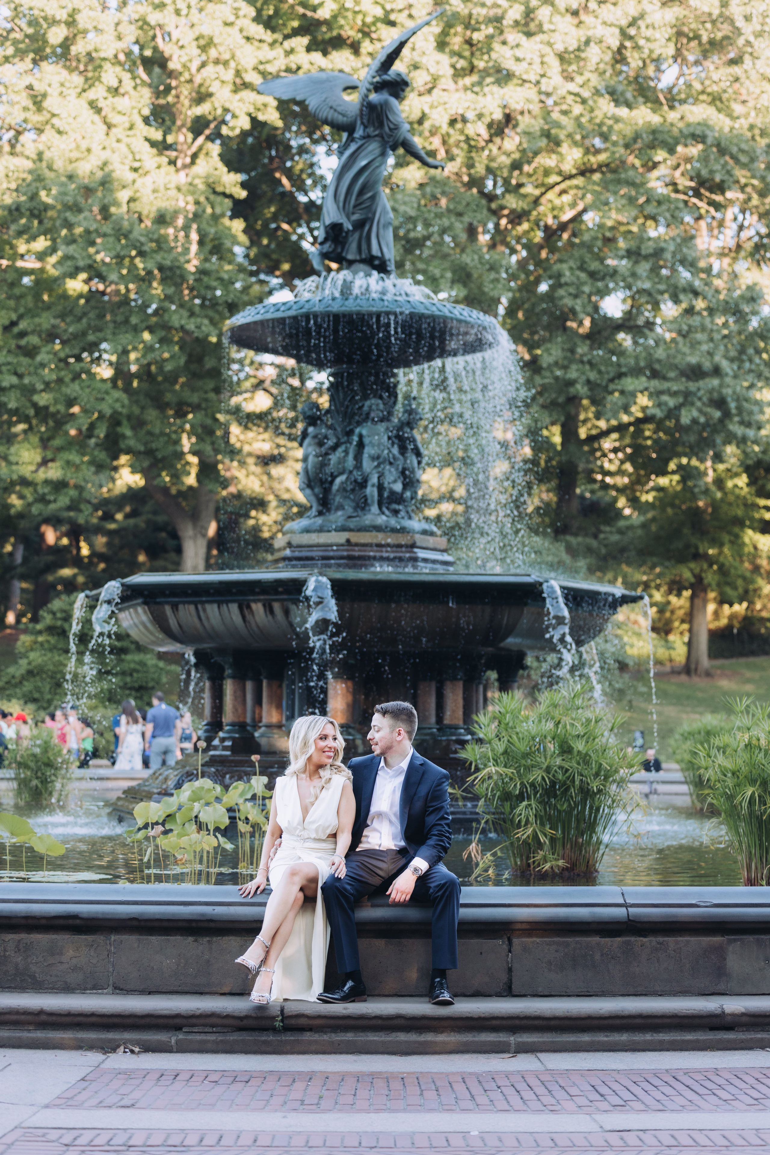 Engagement & Love Story. Wedding Photo & Video