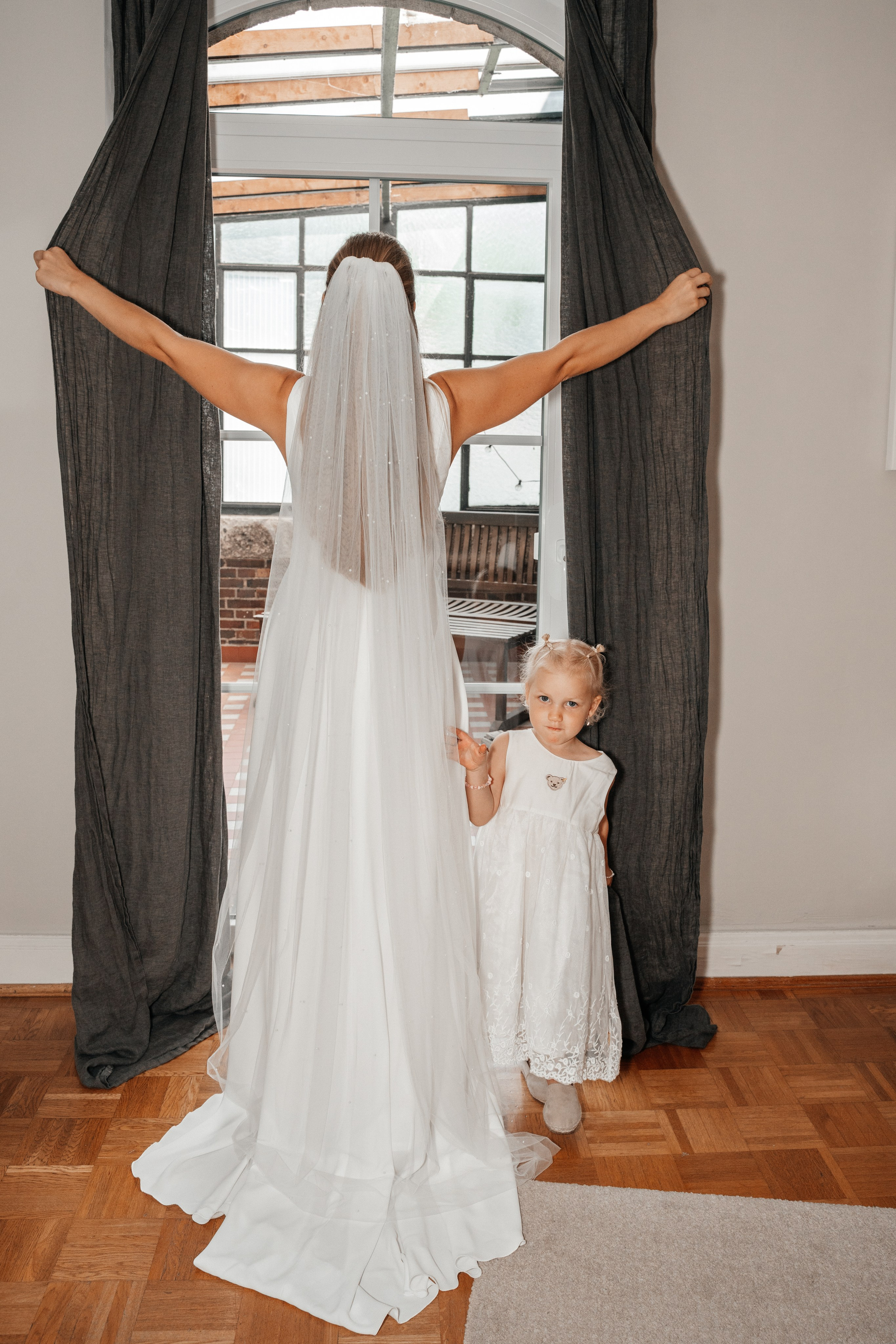 H & S, AVERDUNKSHOF. Wedding Photographer Germany