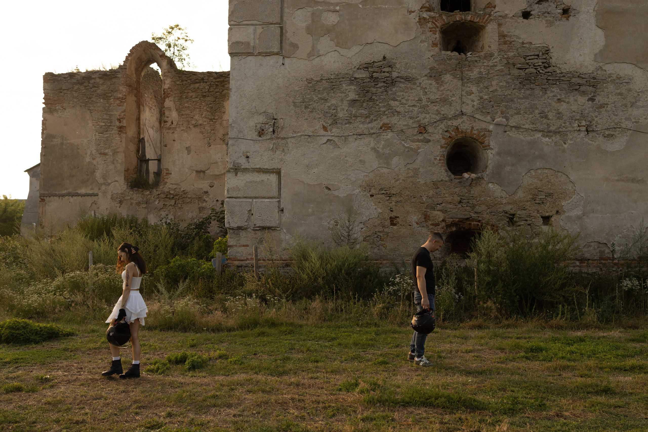 Balade en moto. Histoires d’amour, séances photos de famille et de mariage en France