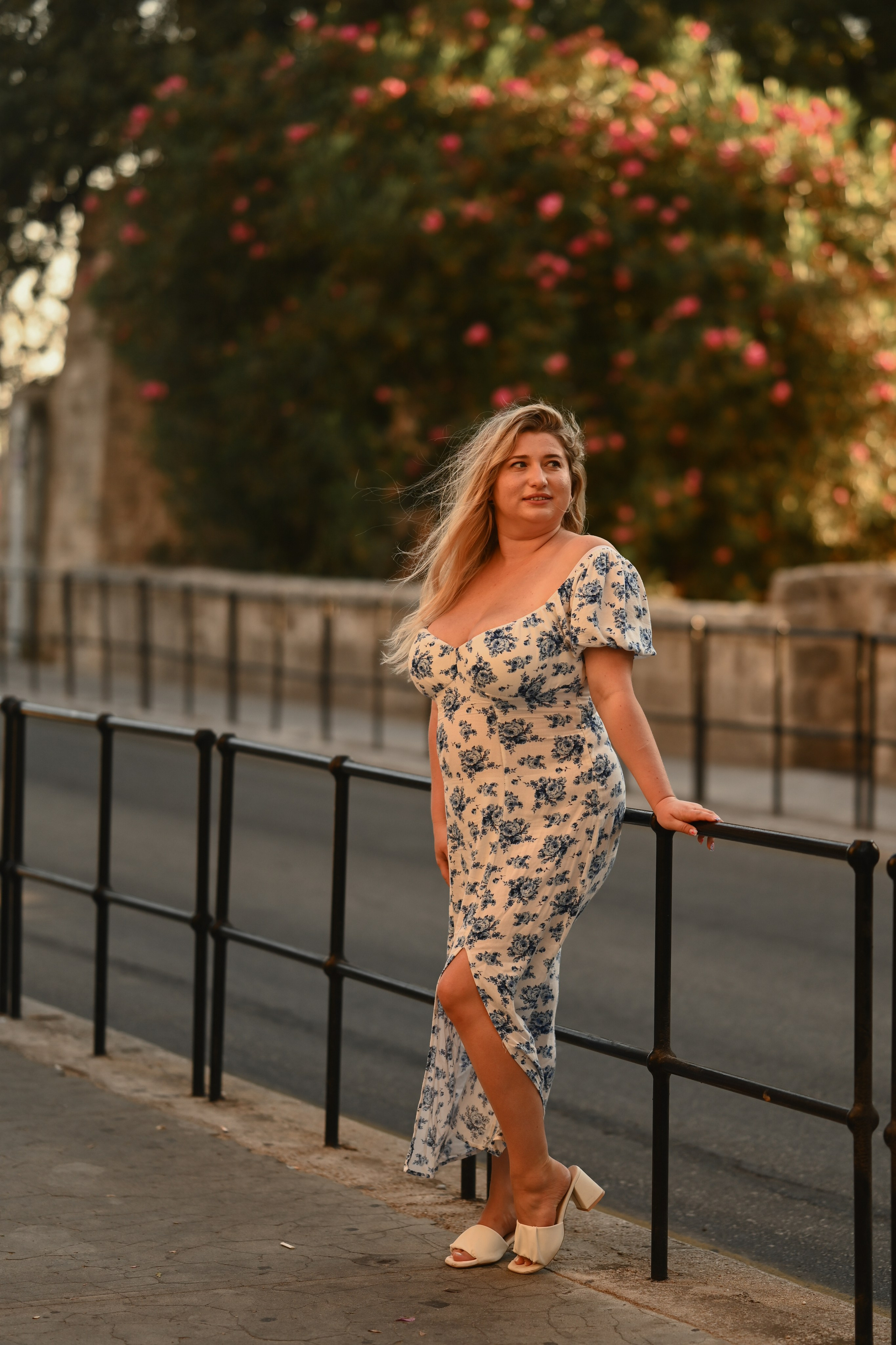 Solo woman photoshoot / портретная фотосессия для женщины Родос. Photographer in Rhodes Island